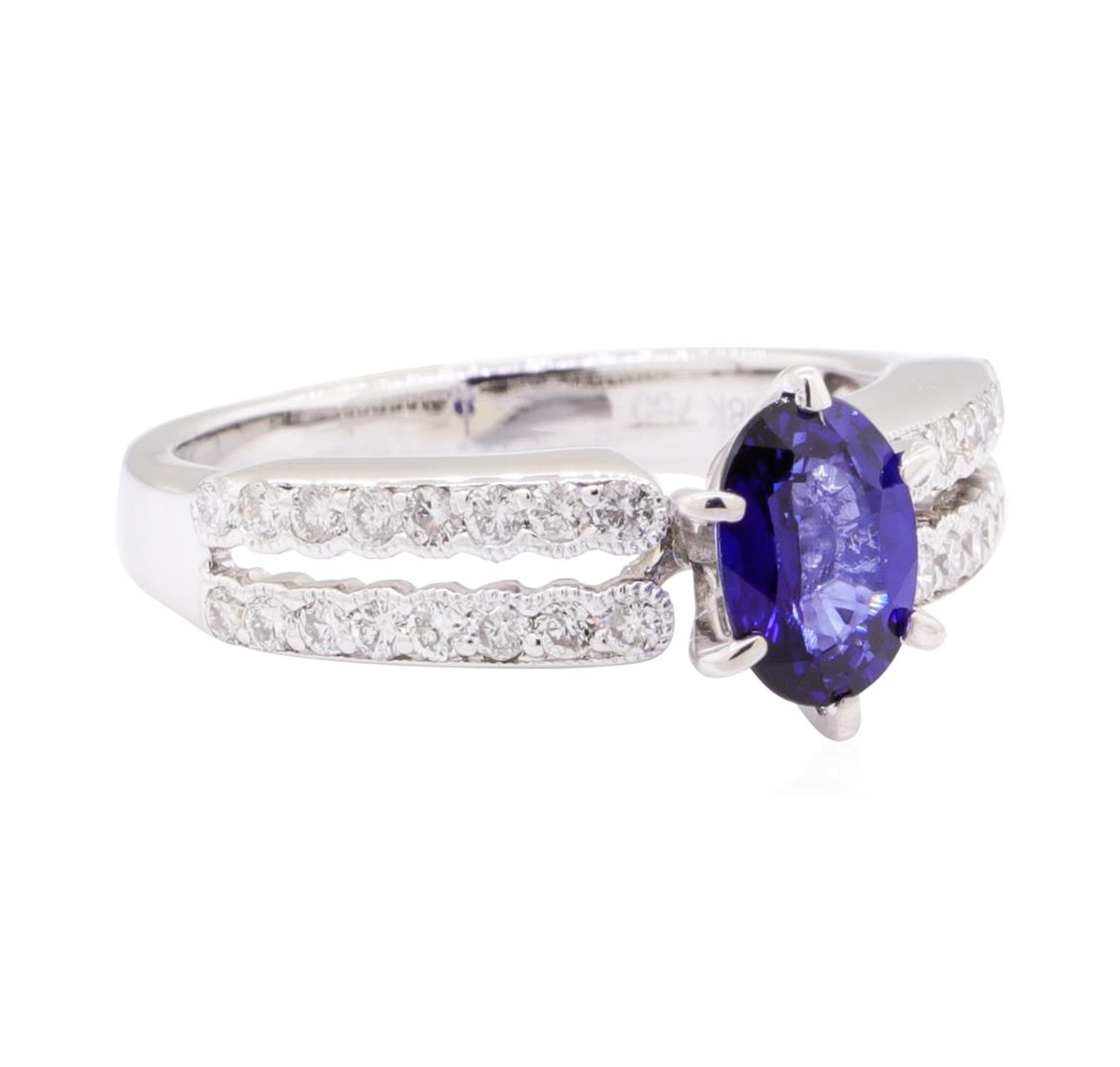 0.88ct Sapphire and Diamond Ring - 18KT White Gold