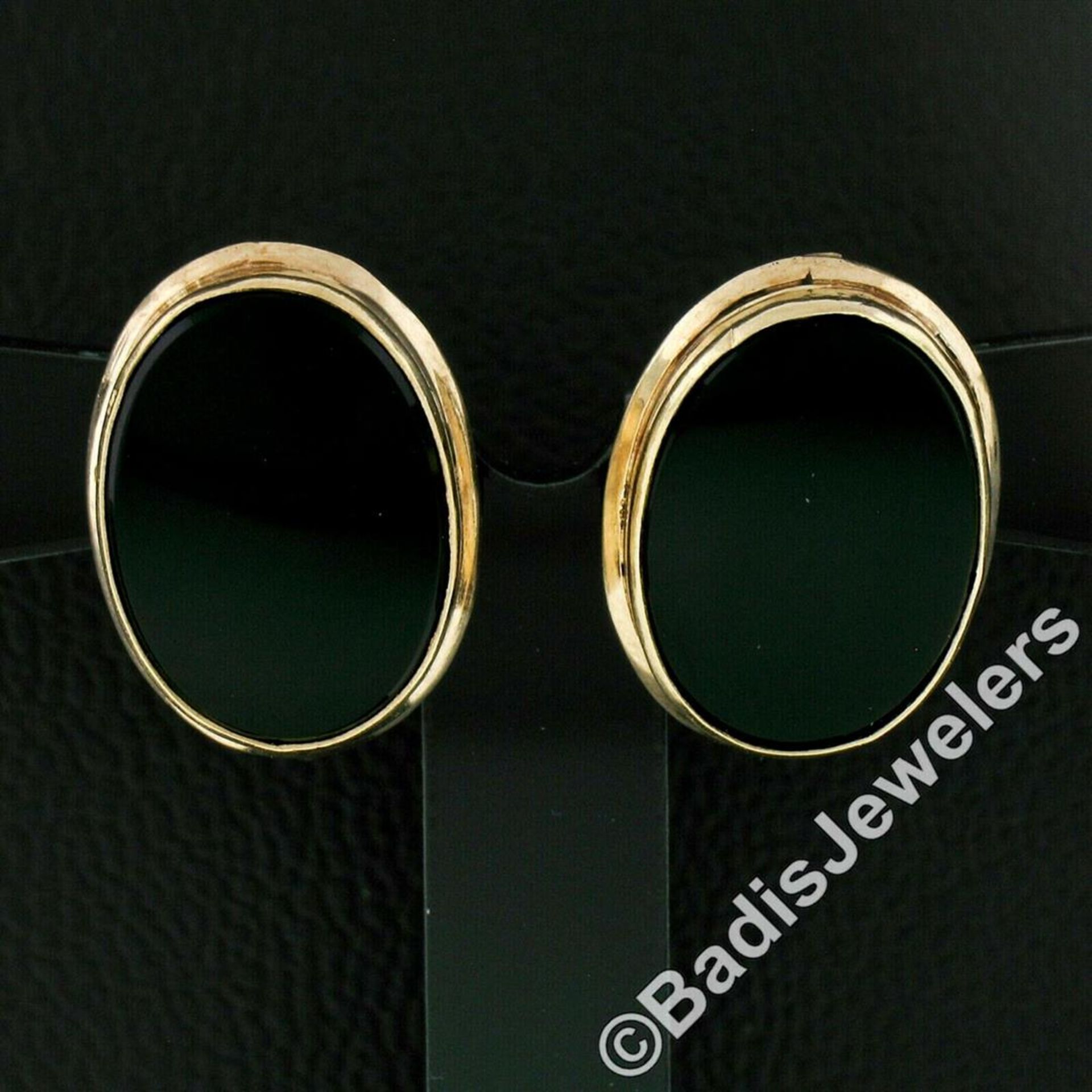 Vintage 14kt Yellow Gold Bezel Set Oval Black Onyx Button Screw-On Earrings - Image 2 of 4