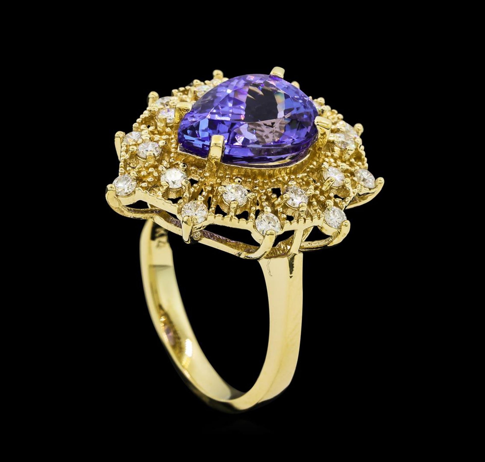 3.20 ctw Tanzanite and Diamond Ring - 14KT Yellow Gold - Image 4 of 4