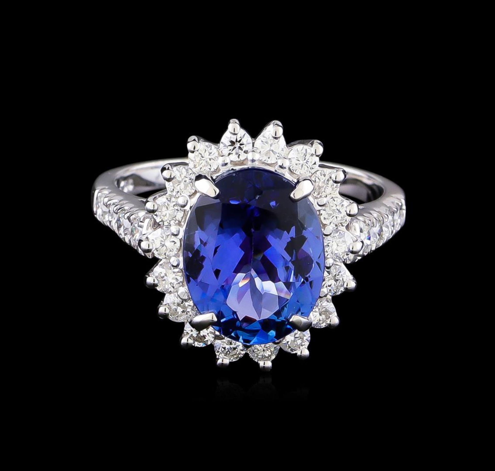 3.40ct Tanzanite and Diamond Ring - 14KT White Gold - Image 2 of 5