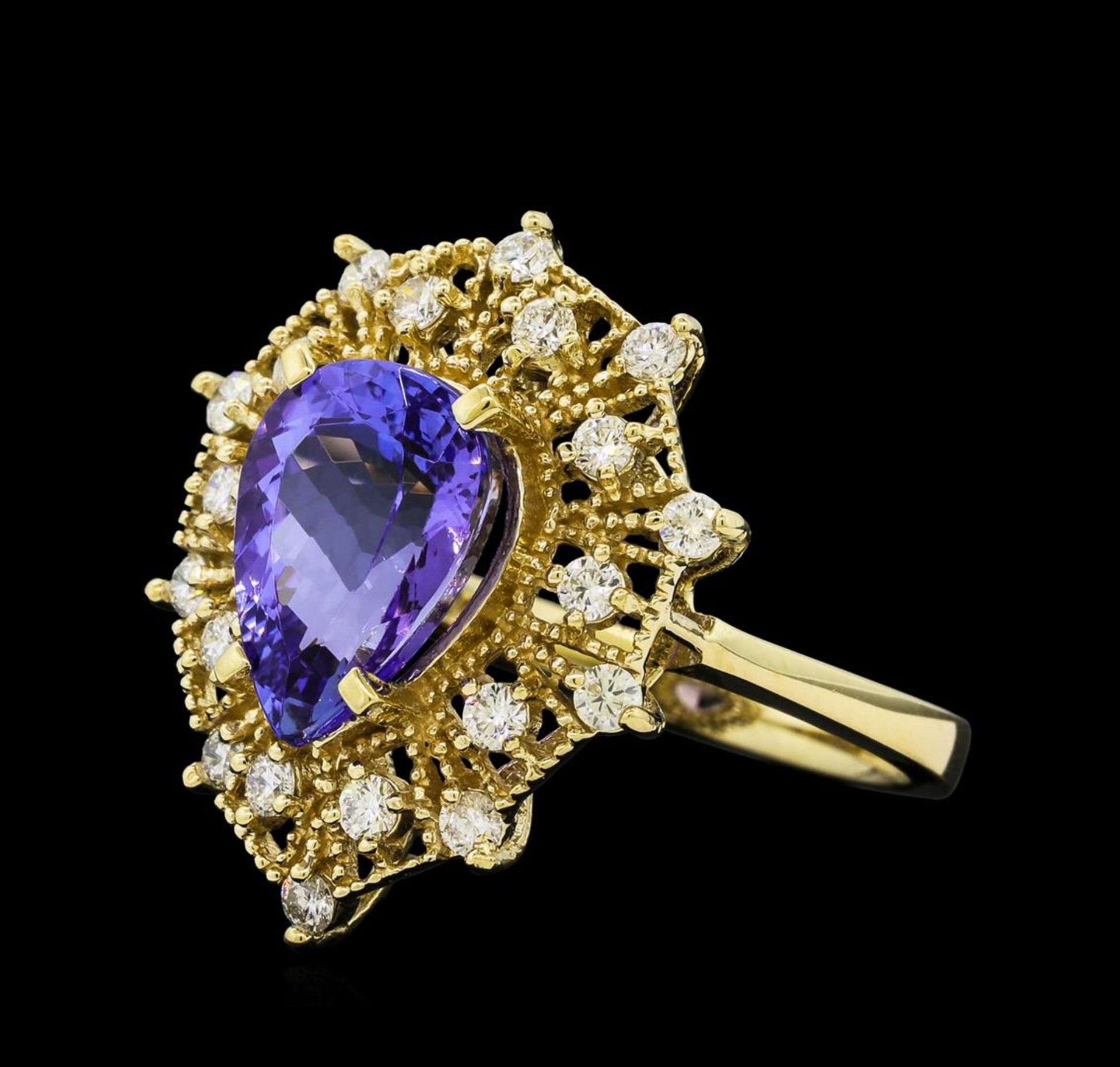 3.20 ctw Tanzanite and Diamond Ring - 14KT Yellow Gold