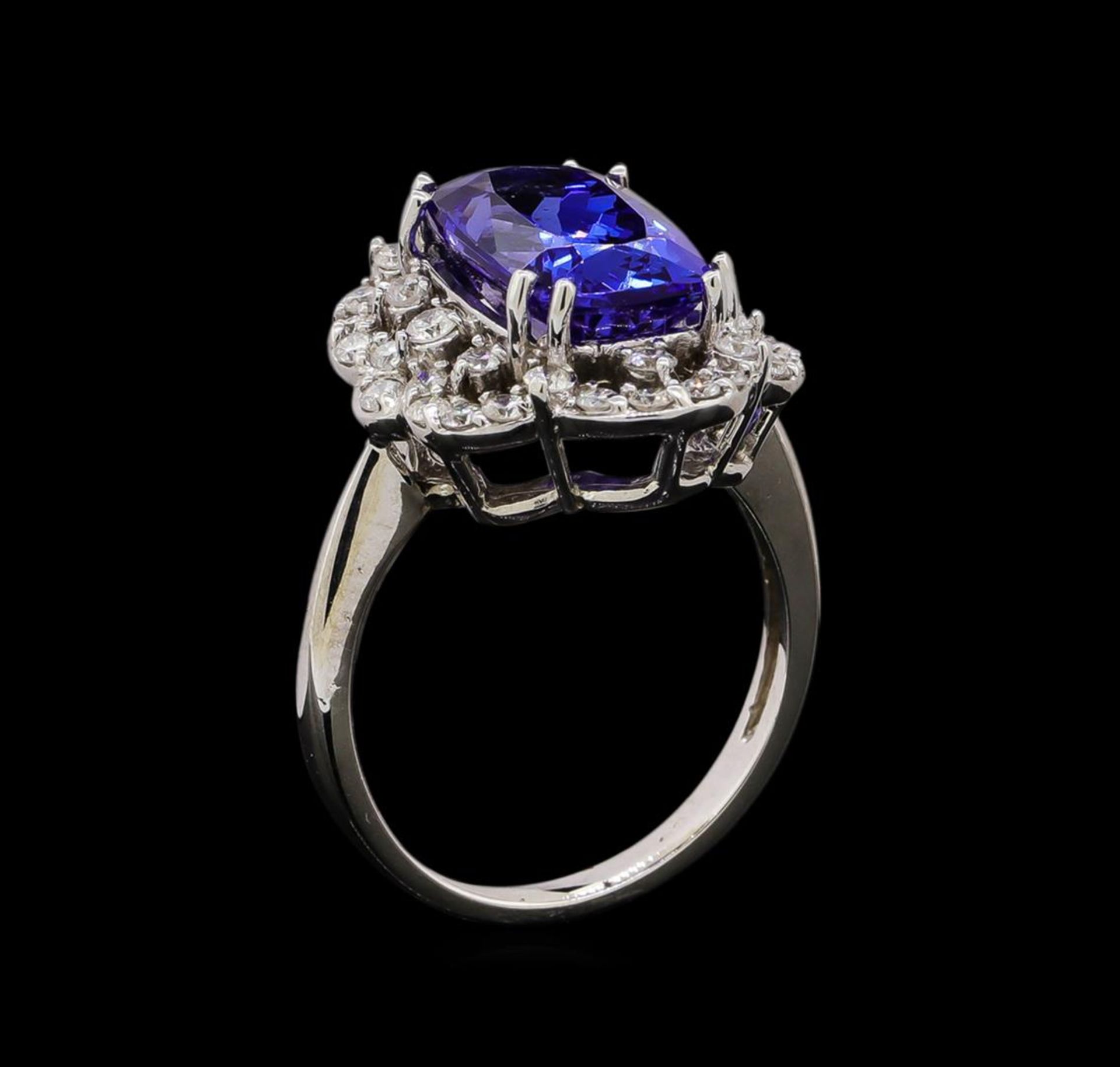 14KT White Gold 4.71 ctw Tanzanite and Diamond Ring - Image 4 of 5