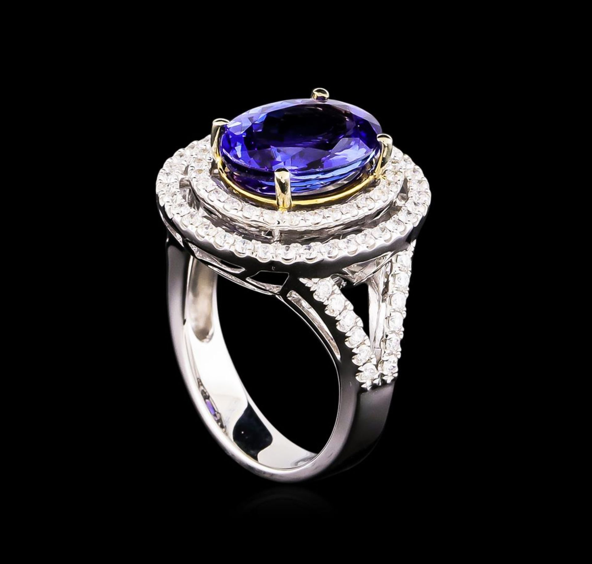 14KT Two-Tone 4.50 ctw Tanzanite and Diamond Ring - Image 4 of 5