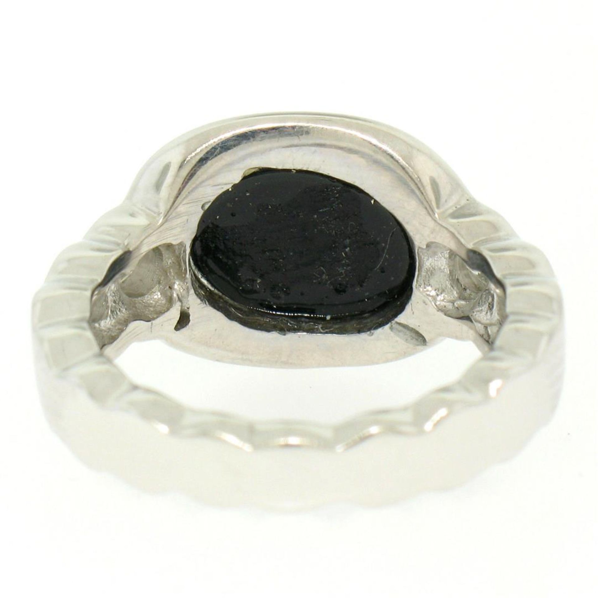 18K White Gold Oval Bezel Set Black Onyx Burnish Set Diamond Bubble Ring - Image 4 of 7