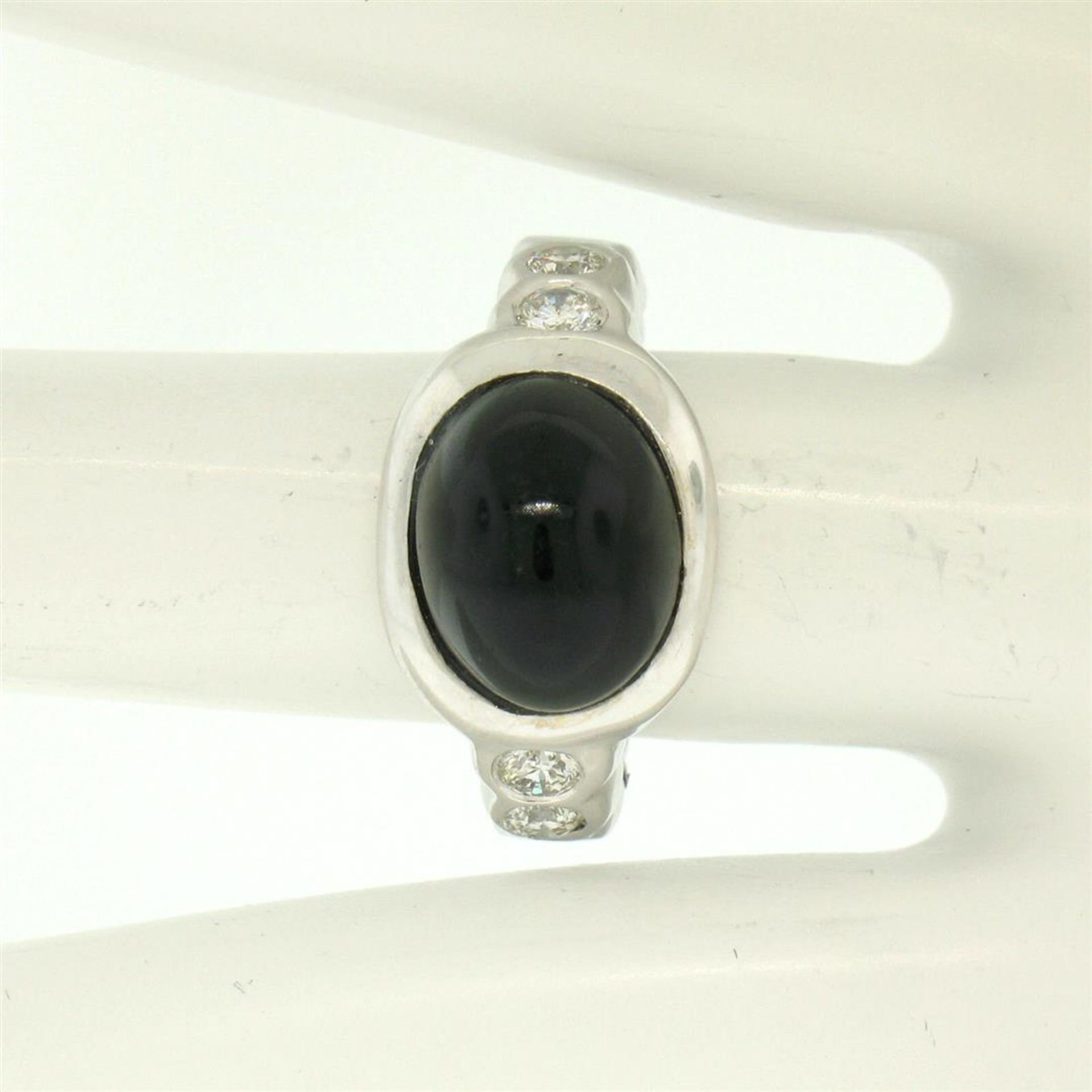 18K White Gold Oval Bezel Set Black Onyx Burnish Set Diamond Bubble Ring - Image 7 of 7