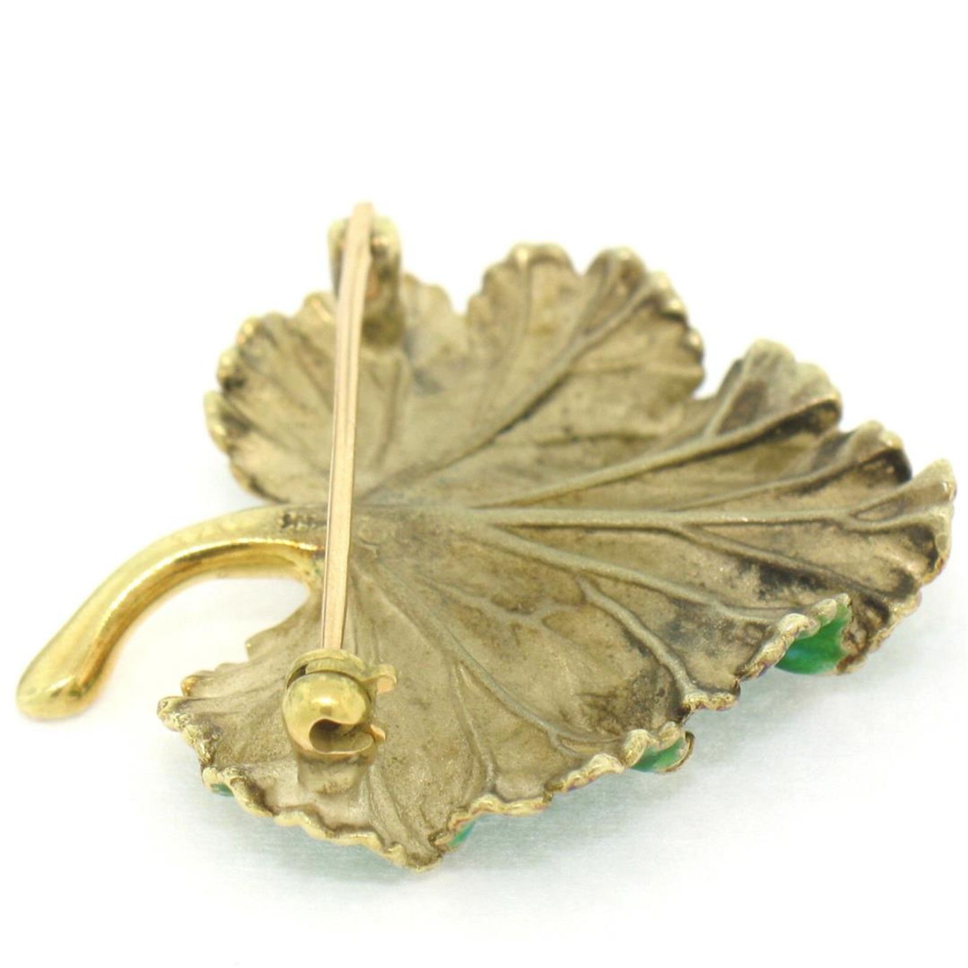 Unique Omega Vintage 14K Yellow Gold Green Enamel & Diamond Detailed Leaf Brooch - Image 5 of 8