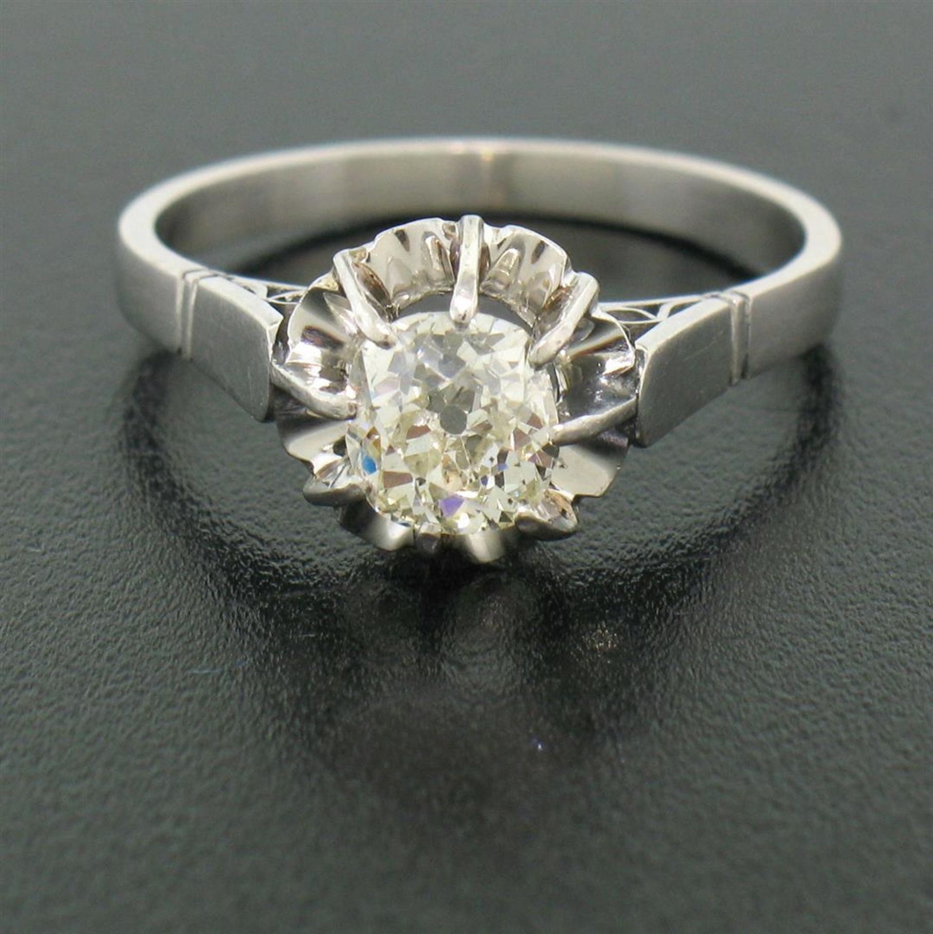 Antique Art Deco Platinum 0.78ct Old Mine Cut Diamond Filigree Engagement Ring - Image 2 of 9