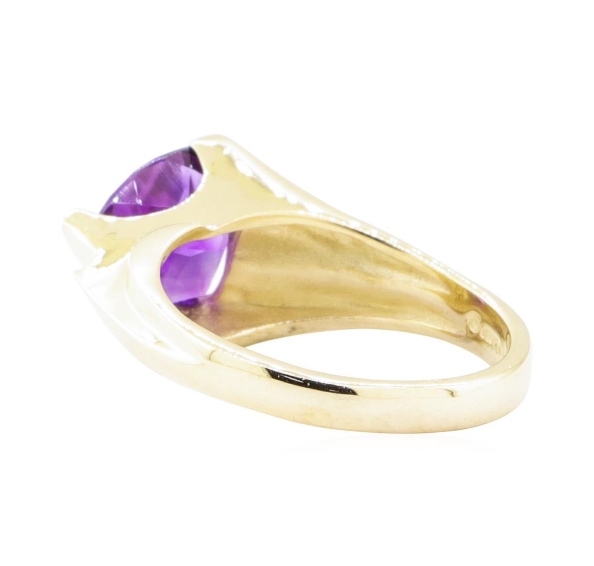 1.70 ctw Amethyst and Diamond Ring - 14KT Yellow Gold - Image 3 of 4