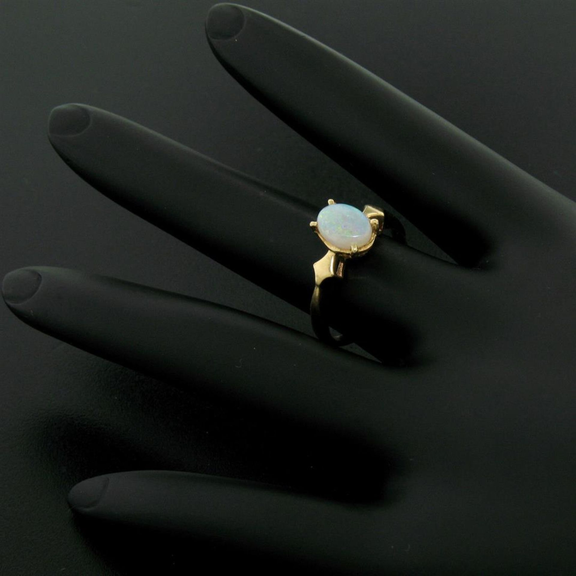 Vintage 14K Yellow Gold 0.65ct Petite Oval Cabochon Opal Solitaire Ring Size 6 - Image 9 of 9