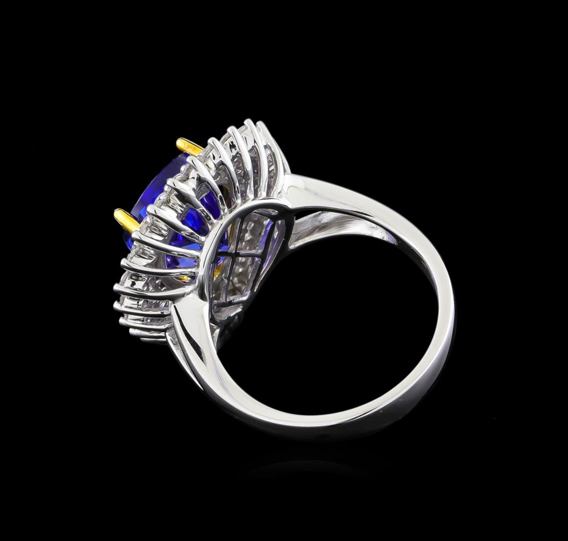 14KT Two-Tone Gold 4.13 ctw Tanzanite and Diamond Ring - Image 3 of 5