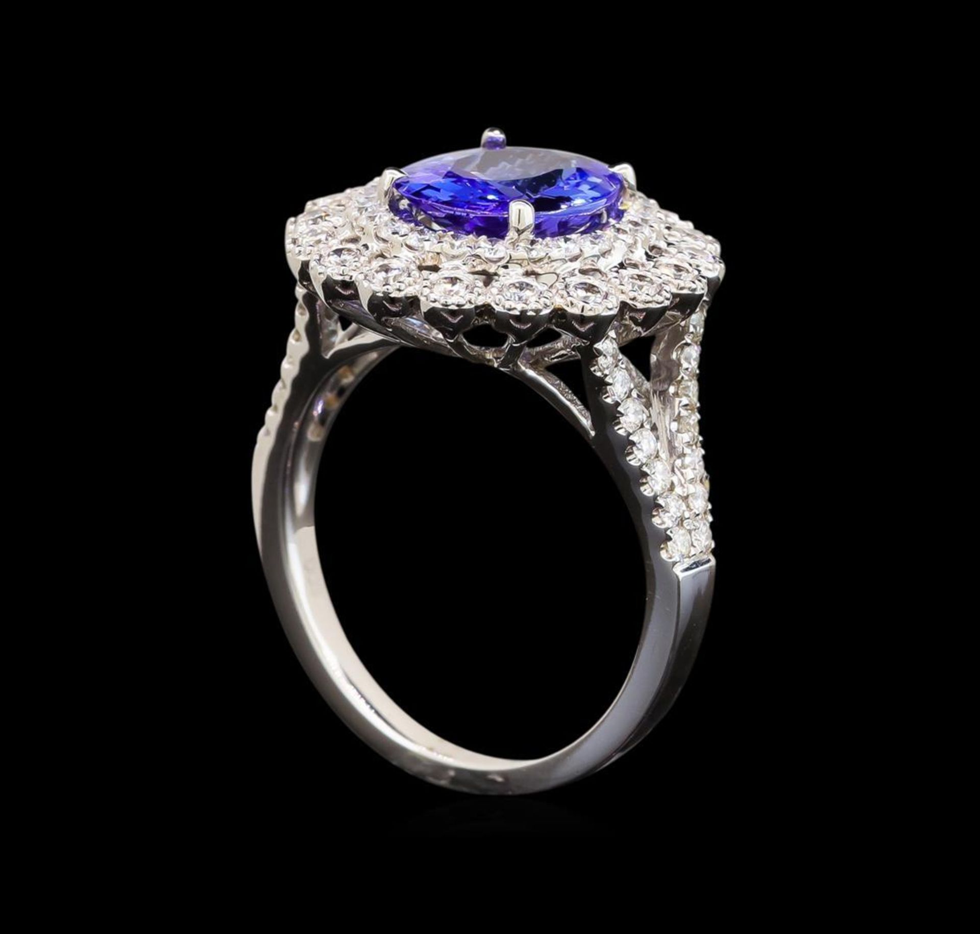 14KT White Gold 2.18ct Tanzanite and Diamond Ring - Image 4 of 5