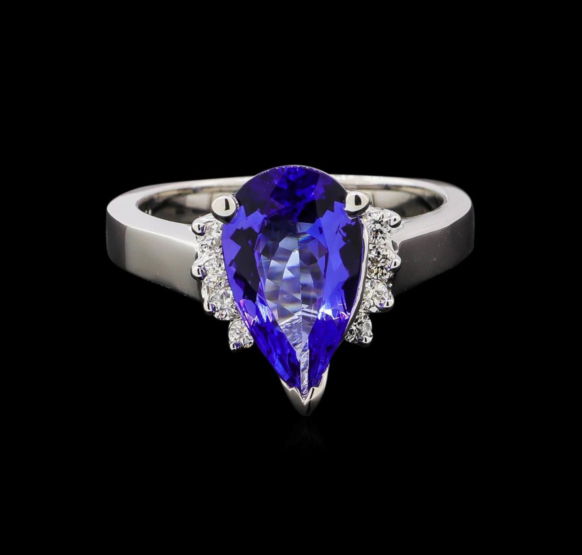 2.70 ct Tanzanite and Diamond Ring - 14KT White Gold - Image 2 of 4