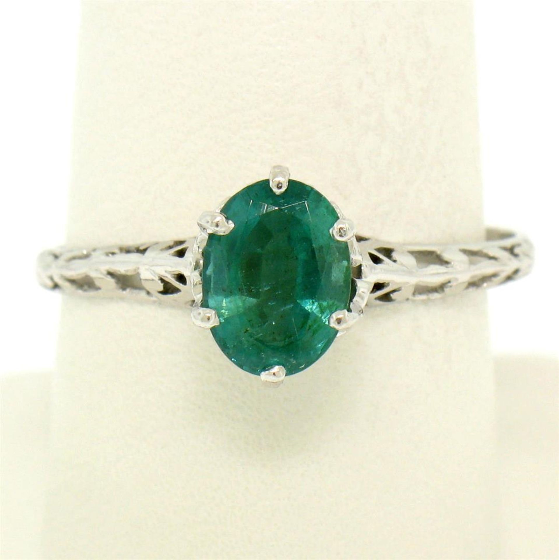 14k White Gold 1.38 ct Prong Set Oval Cut Emerald Filigree Solitaire Ring - Image 5 of 8