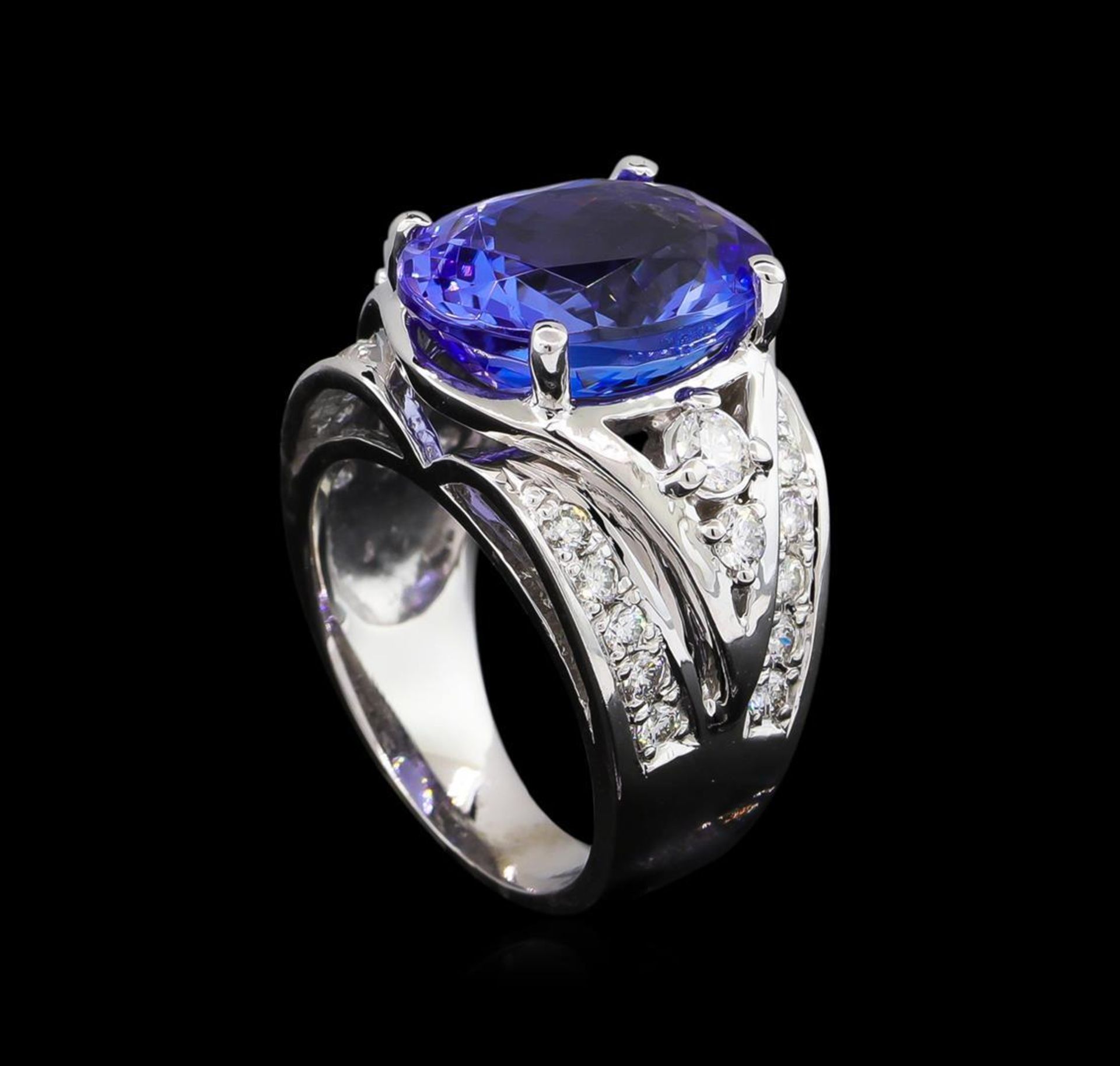 8.75 ctw Tanzanite and Diamond Ring - 14KT White Gold - Image 4 of 6