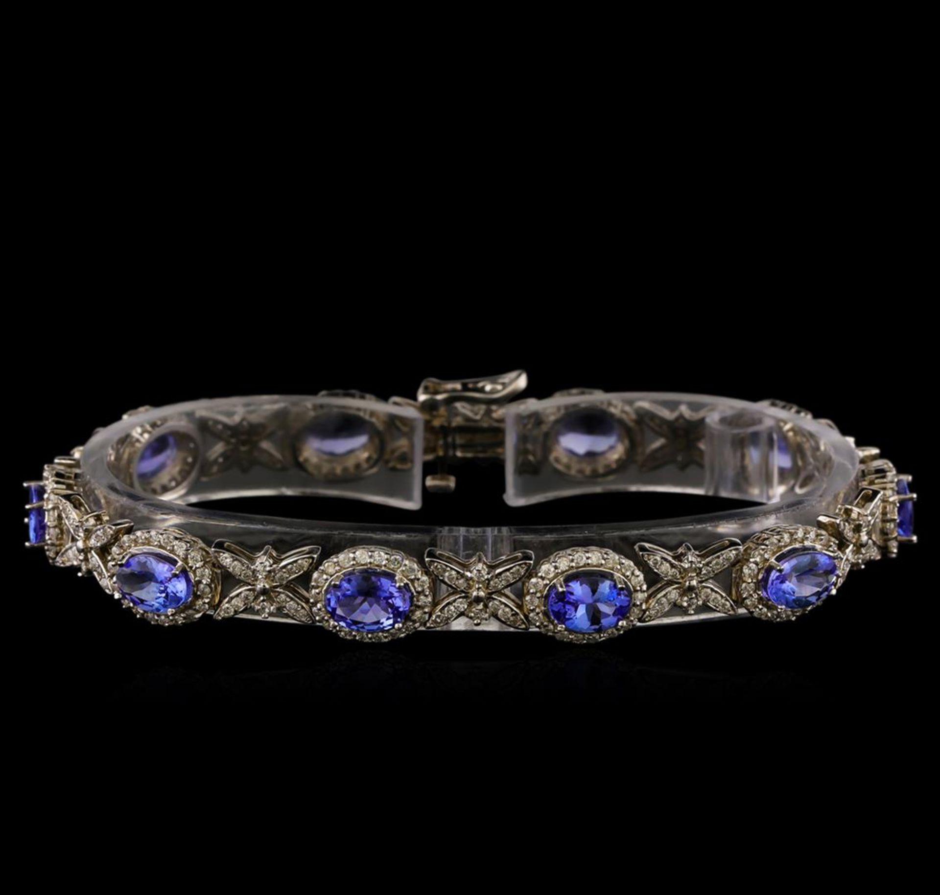 14KT White Gold 7.90 ctw Tanzanite and Diamond Bracelet