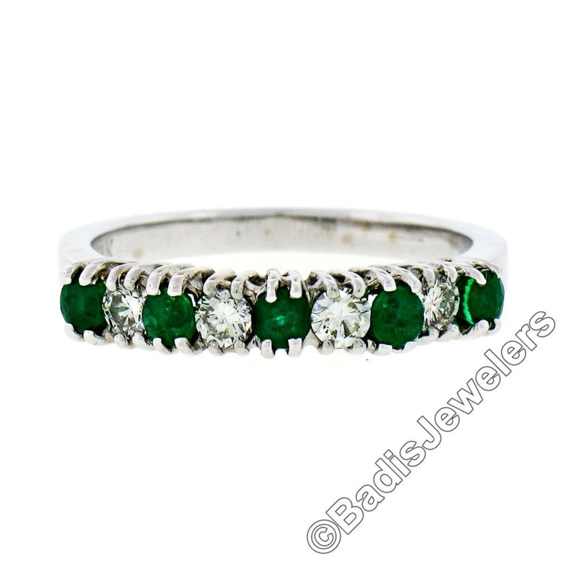 18kt White Gold 1.36ctw Alternating Round Diamond & Emerald Wedding Band Ring