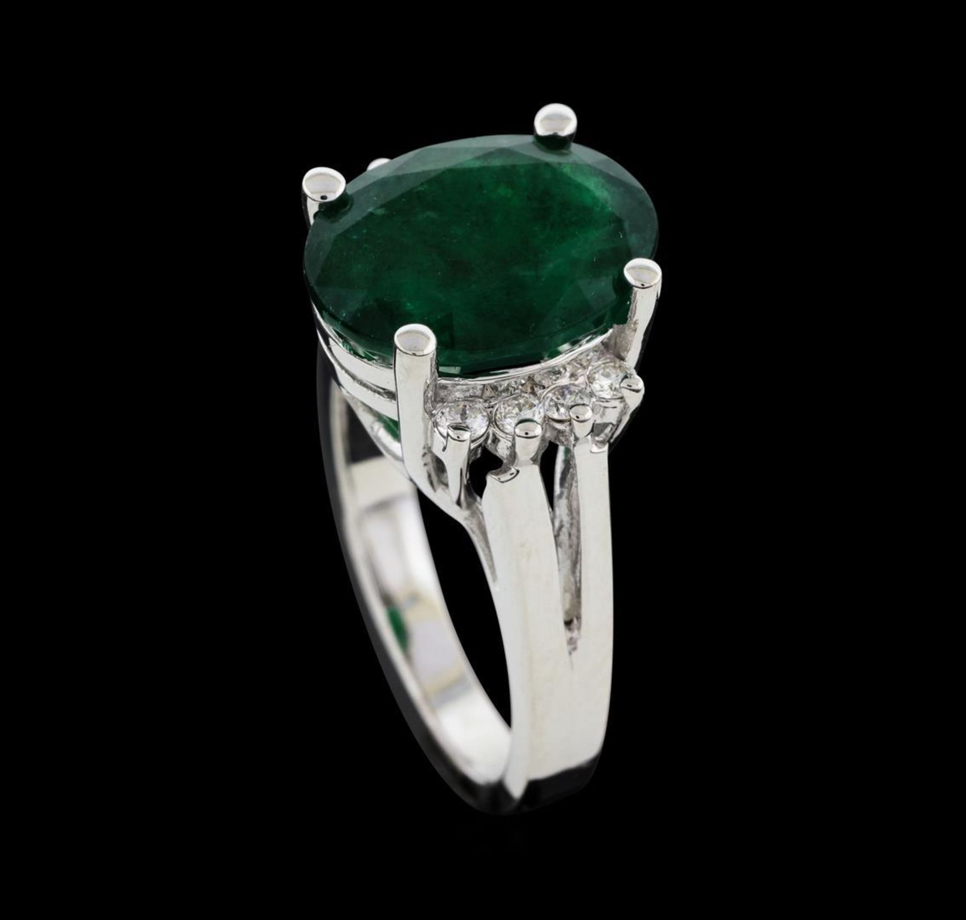 5.53 ctw Emerald and Diamond Ring - 14KT White Gold - Image 4 of 5