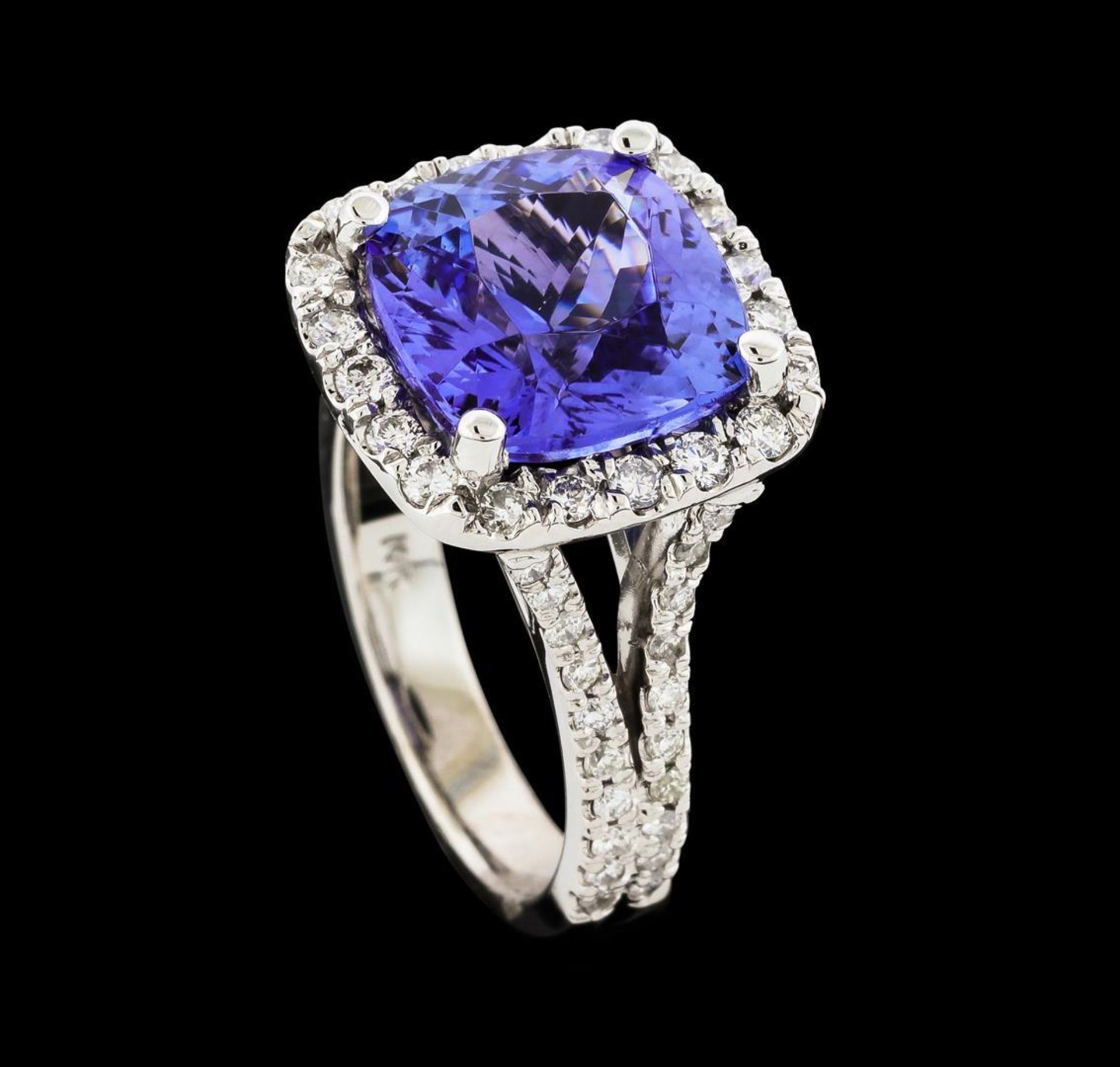 5.90 ctw Tanzanite and Diamond Ring - 14KT White Gold - Image 4 of 5