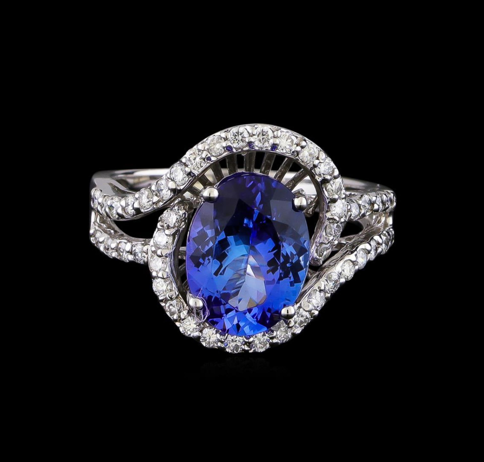 3.00ct Tanzanite and Diamond Ring - 14KT White Gold - Image 2 of 5