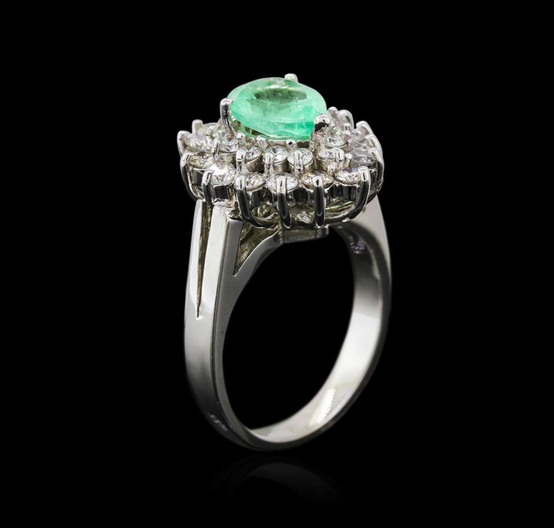 14KT White Gold 1.39 ctw Emerald and Diamond Ring - Image 3 of 4