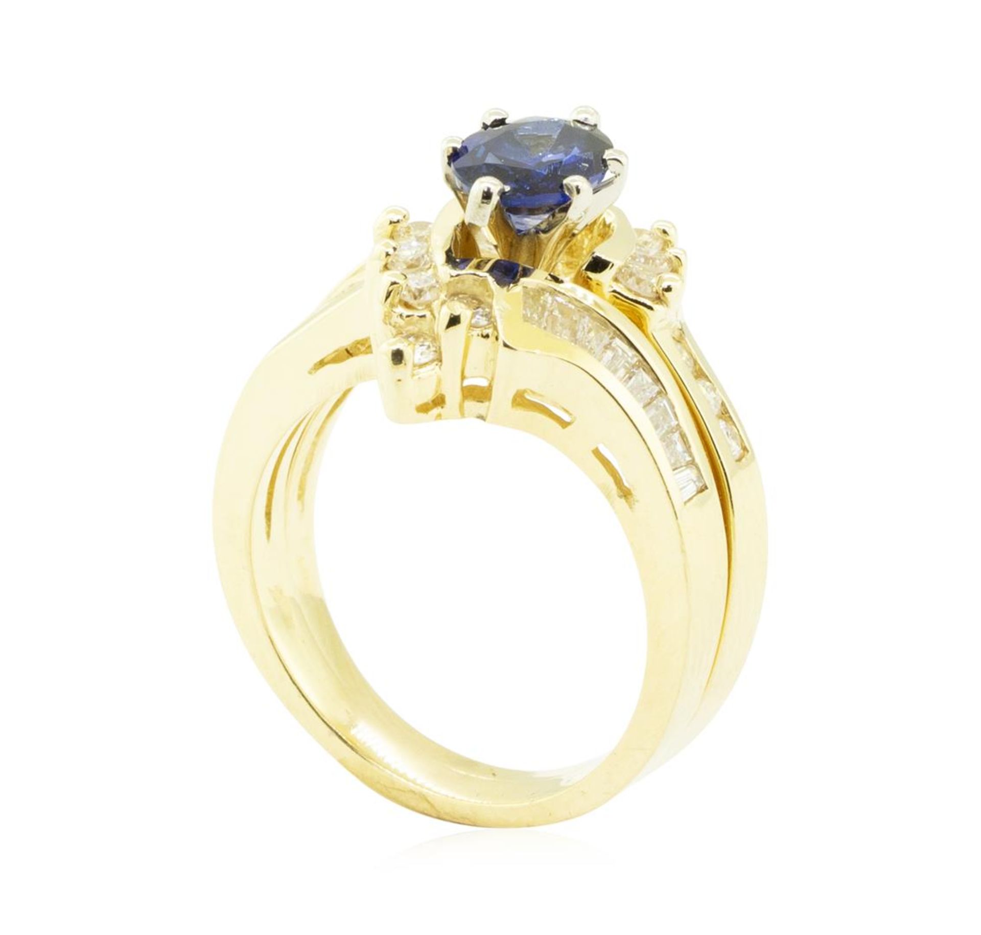 1.53 ctw Oval Brilliant Blue Sapphire And Diamond Ring & Wedding Band - 14KT Yel - Image 4 of 5
