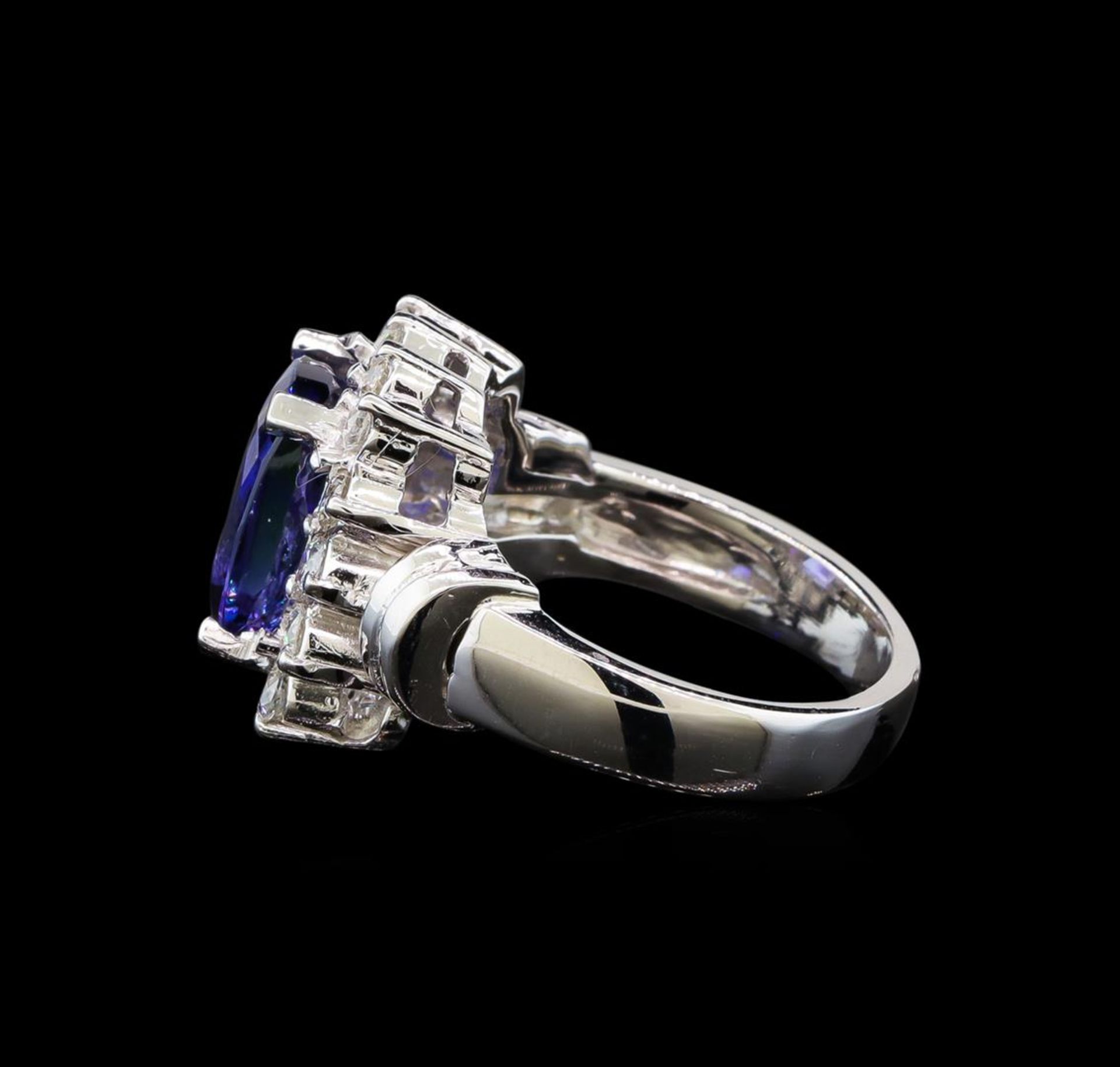 14KT White Gold 3.54 ctw Tanzanite and Diamond Ring - Image 3 of 5