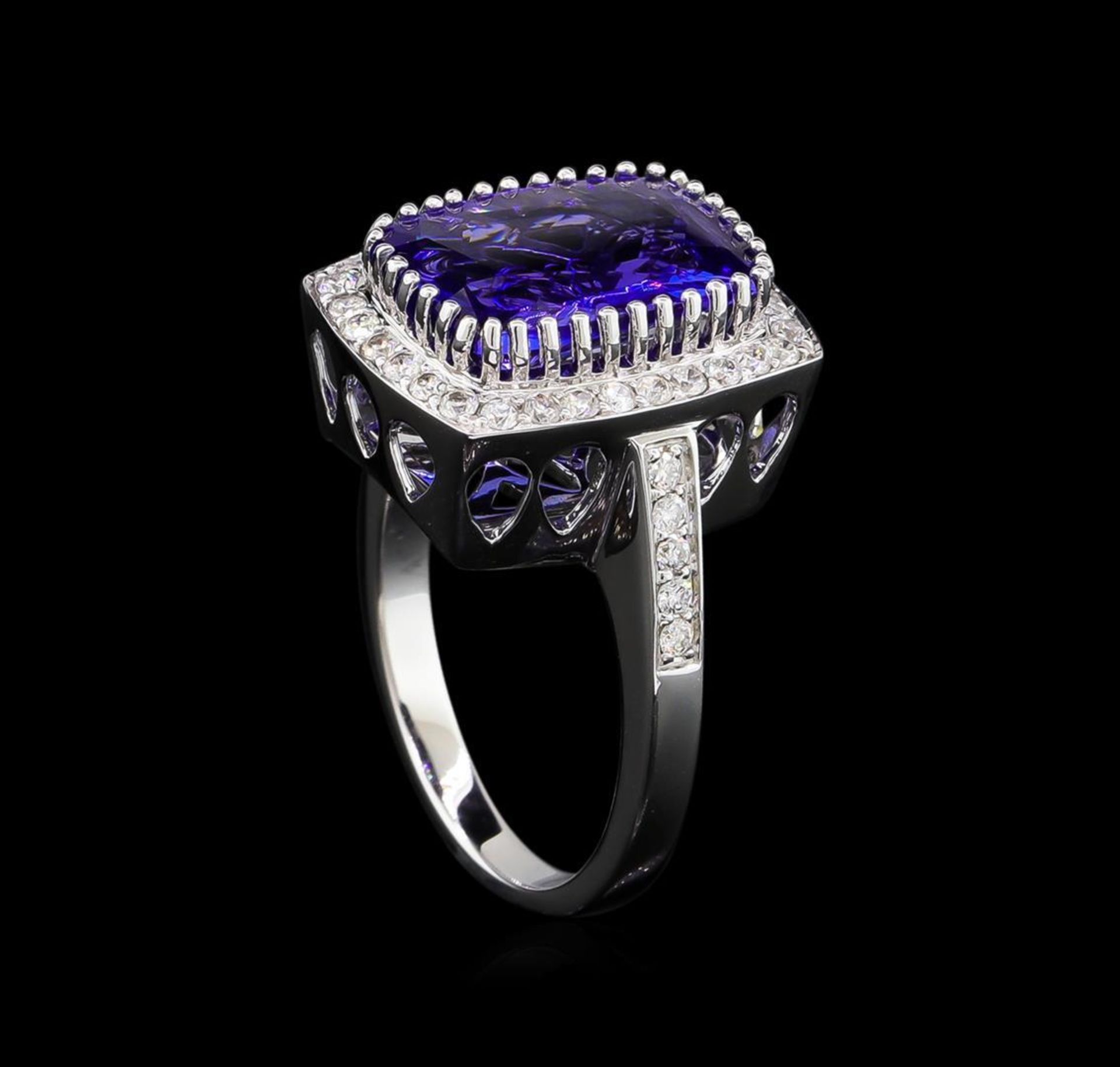 14KT White Gold 5.95 ctw Tanzanite and Diamond Ring - Image 4 of 5