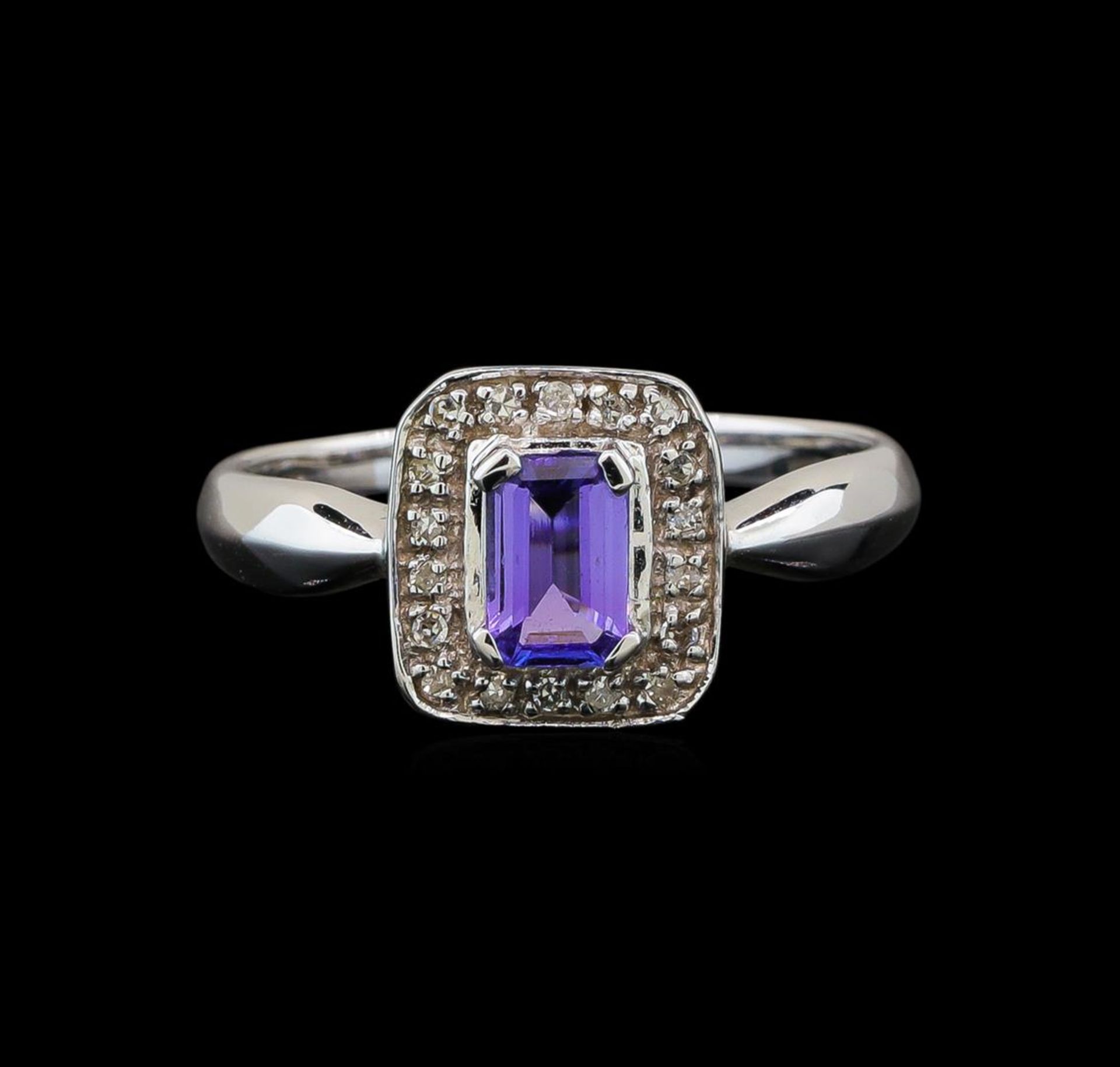 14KT White Gold 0.64 ctw Tanzanite and Diamond Ring - Image 2 of 5