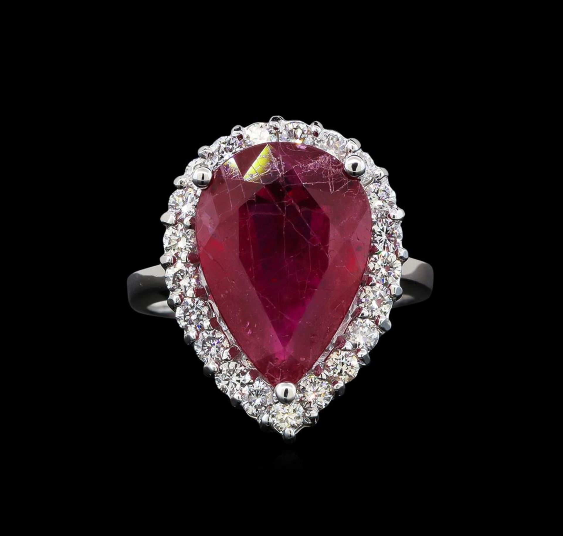 14KT White Gold 5.88ct Ruby and Diamond Ring - Image 2 of 5