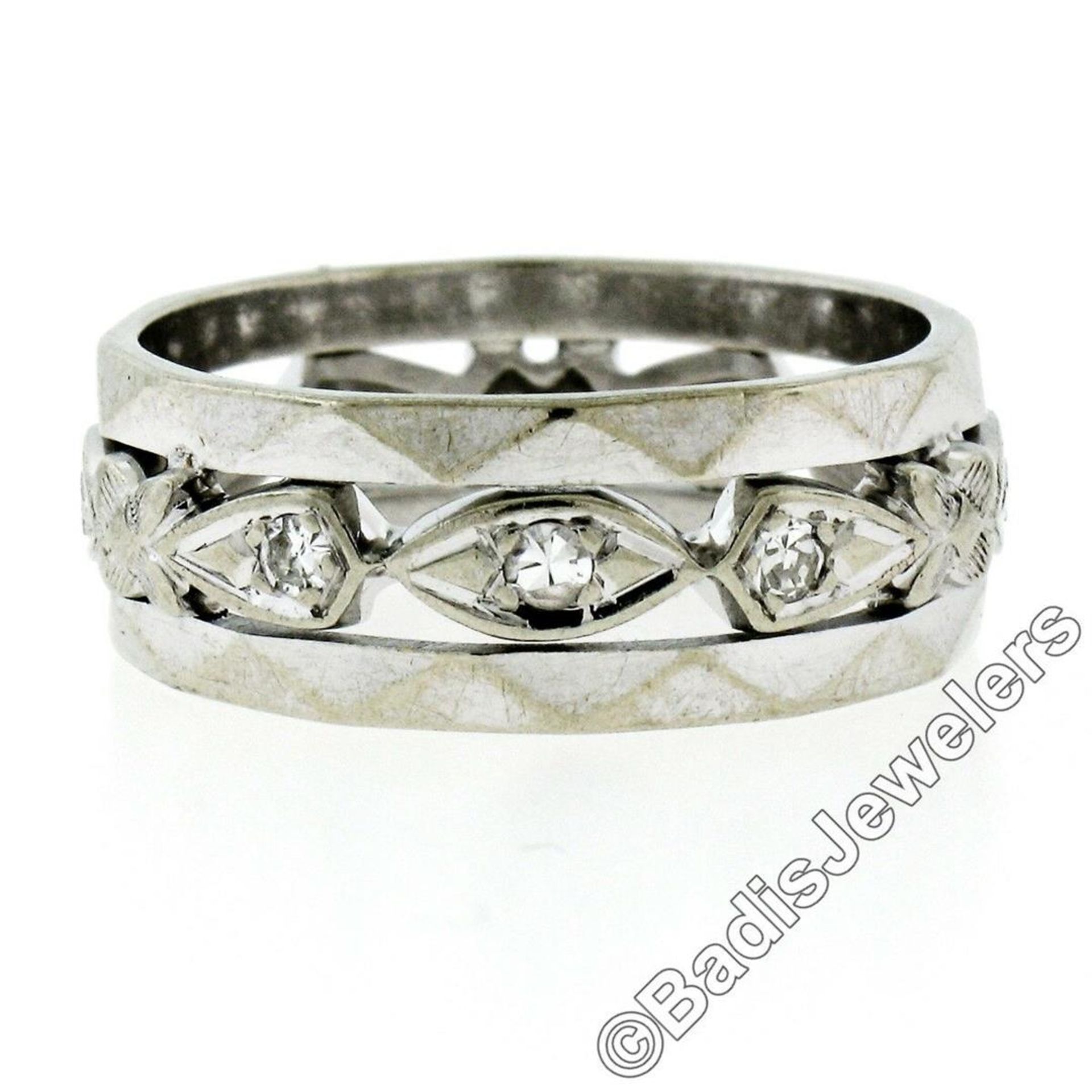 Antique 14kt White Gold 0.20ctw Diamond 7mm Eternity Band Ring - Image 7 of 8