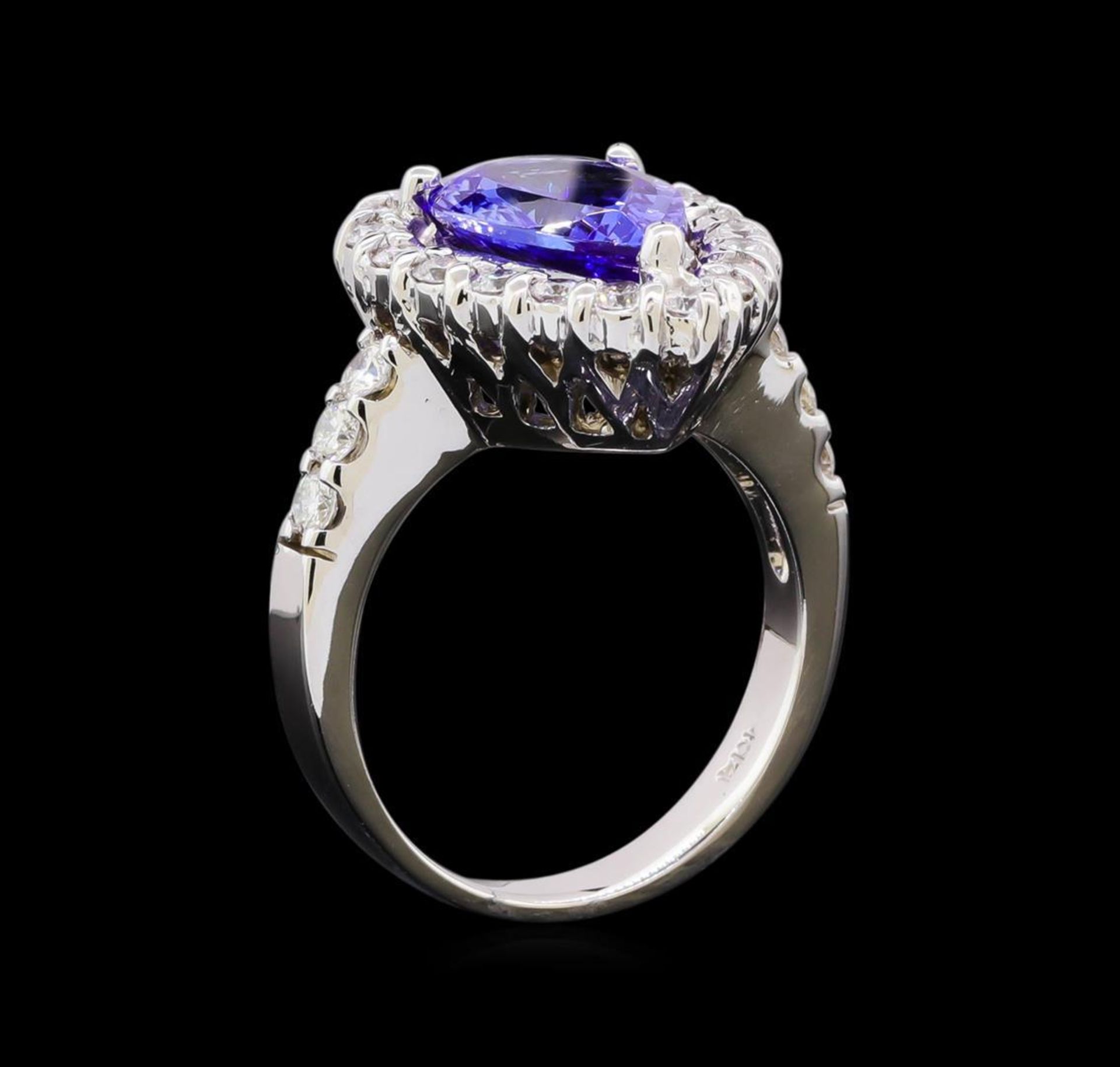 3.10ct Tanzanite and Diamond Ring - 14KT White Gold - Image 4 of 5