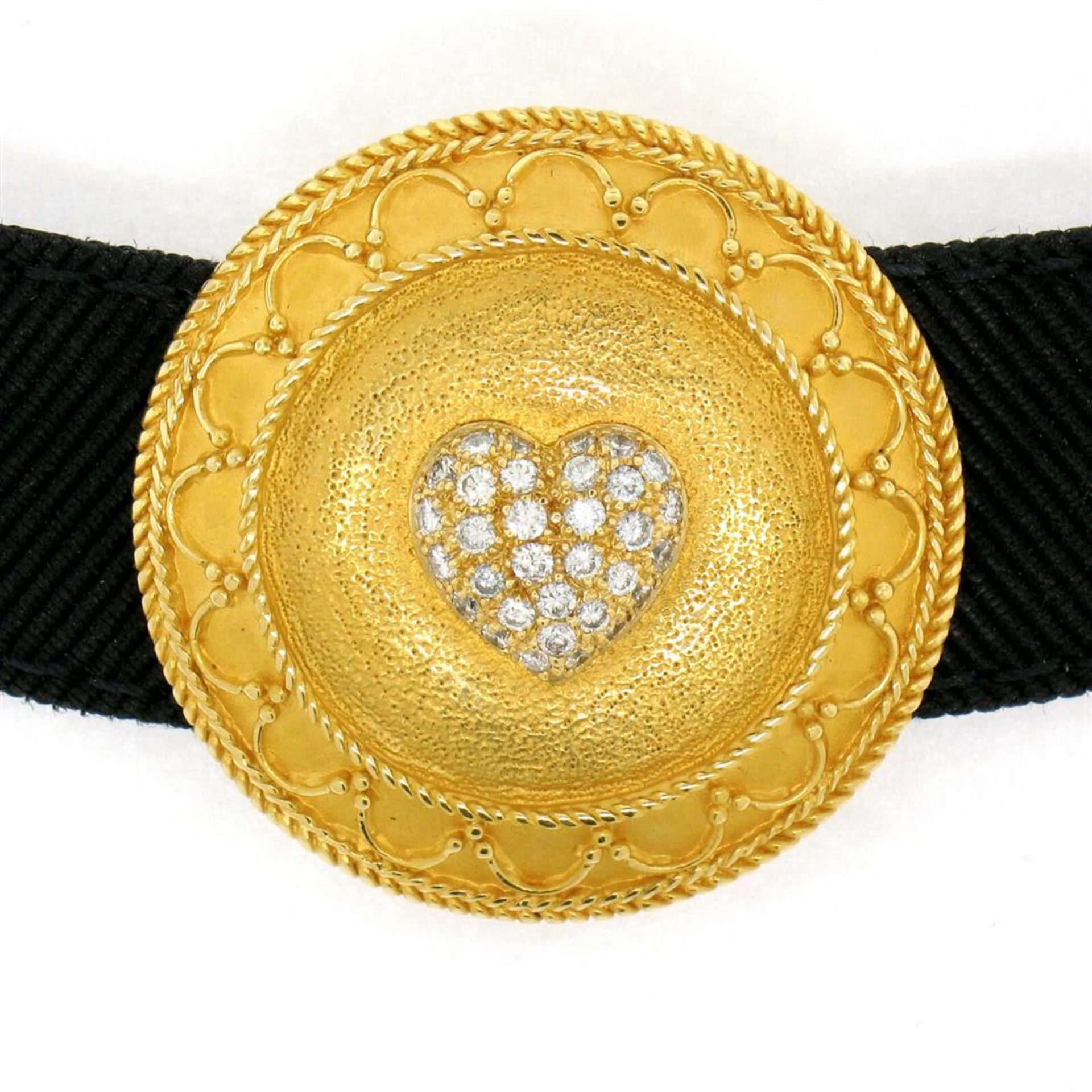 Stylish JAHAN 18K Gold Black Leather .50ctw Diamond Heart Round Shield Necklace - Image 2 of 7