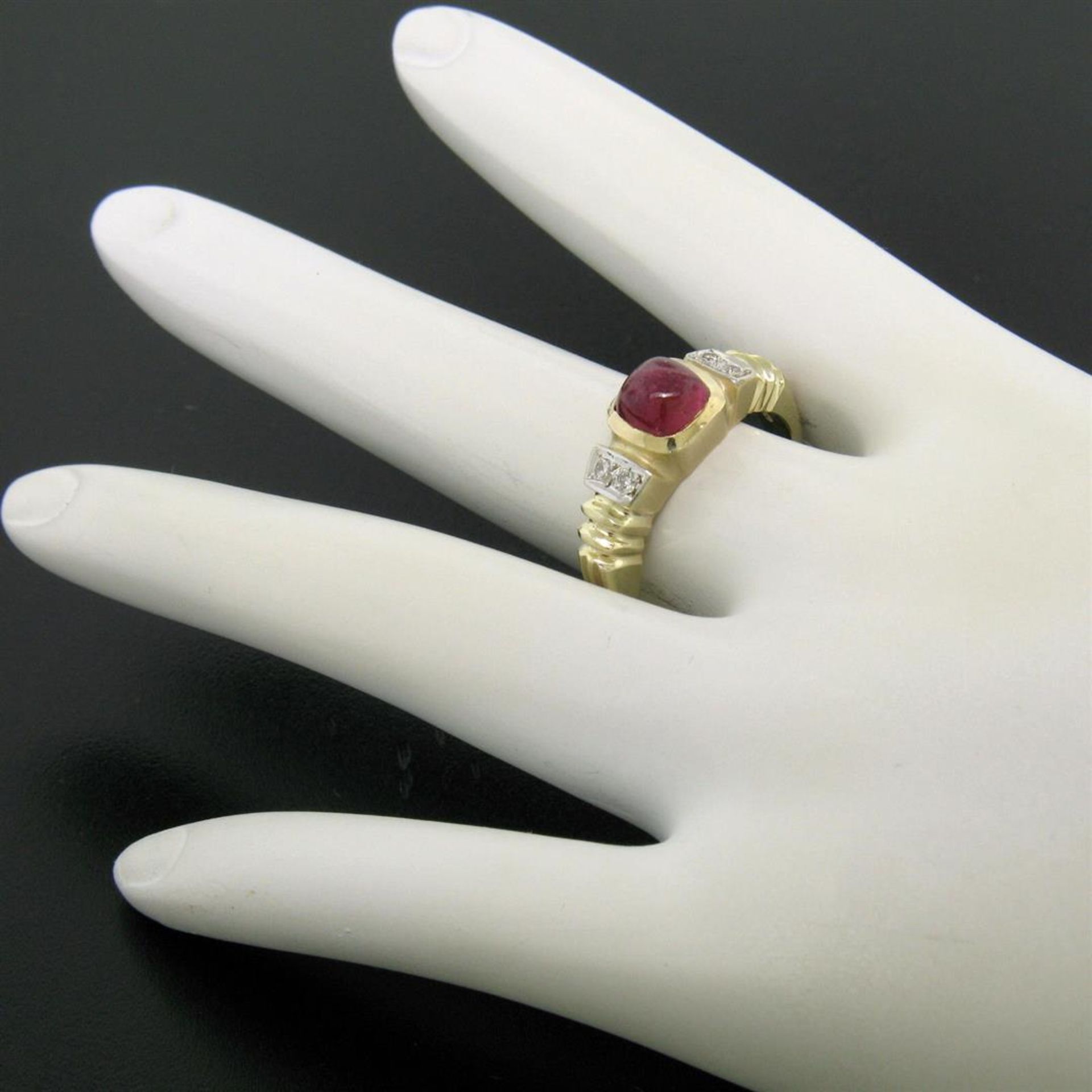 14k Yellow Gold 1.21ctw Cabochon Ruby Solitaire Ring w/ 4 Diamond Accents - Image 5 of 6