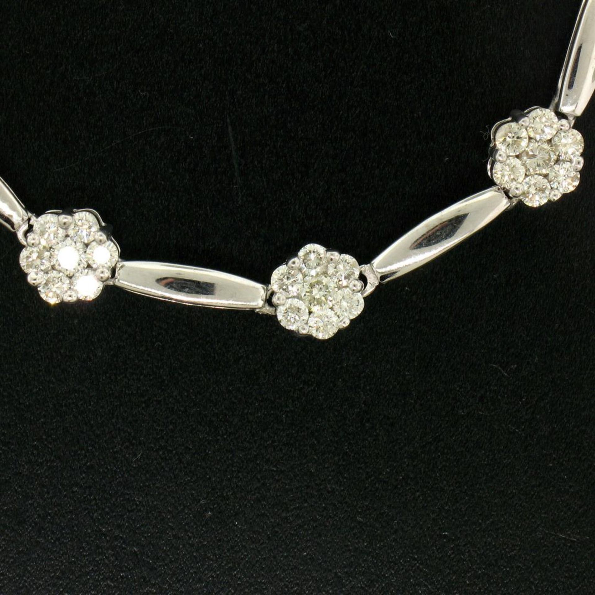 14K White Gold 7" 4.65ctw Round Diamond Flower Cluster Bar Link Tennis Bracelet - Image 5 of 7