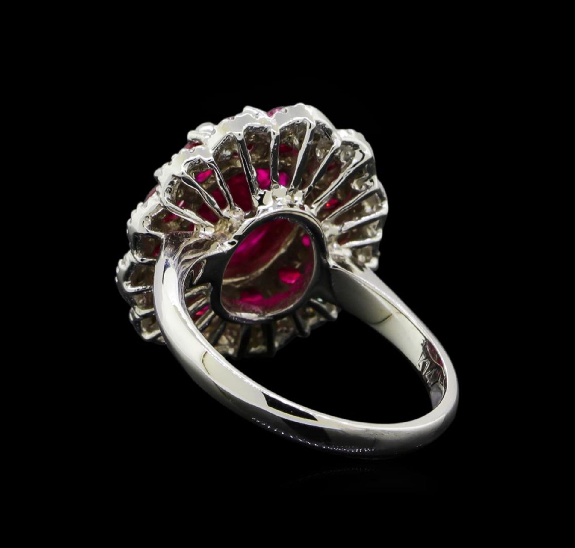 GIA Cert 4.54 ctw Ruby and Diamond Ring - 14KT White Gold - Image 3 of 6