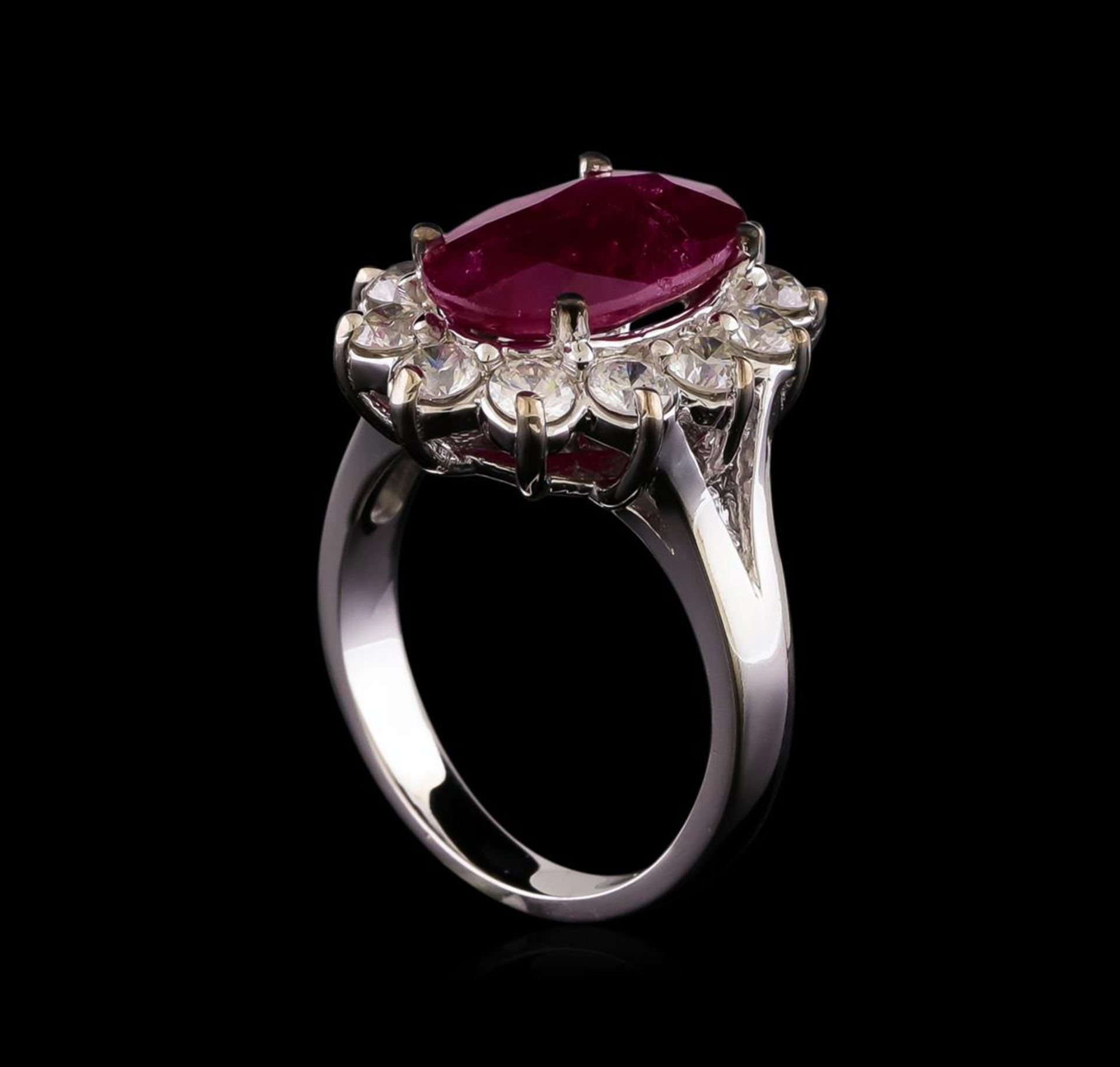 GIA Cert 4.09 ctw Ruby and Diamond Ring - 14KT White Gold - Image 4 of 6