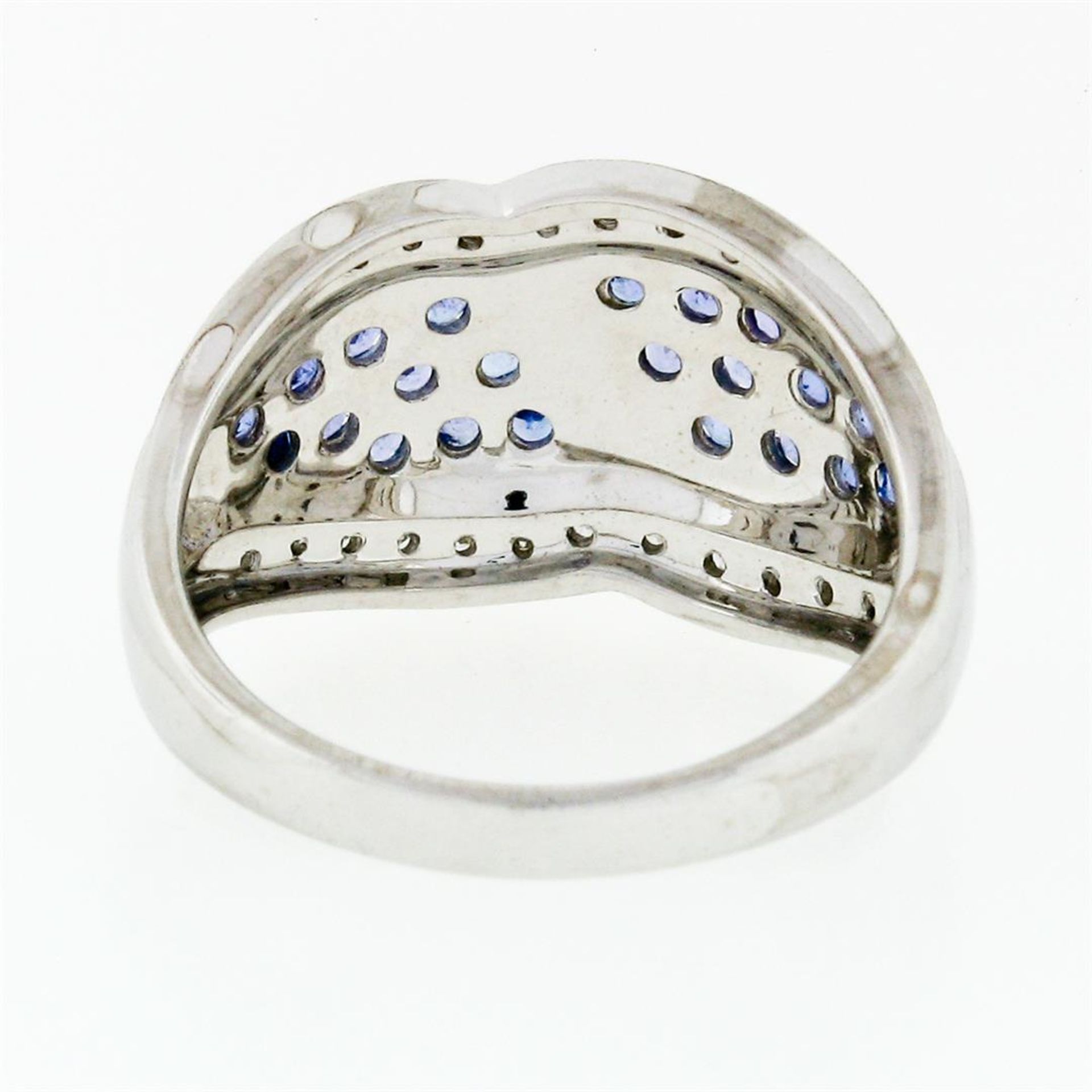 14k White Gold .85ctw Round Brilliant Tanzanite & Diamond Wide Cluster Band Ring - Image 7 of 7