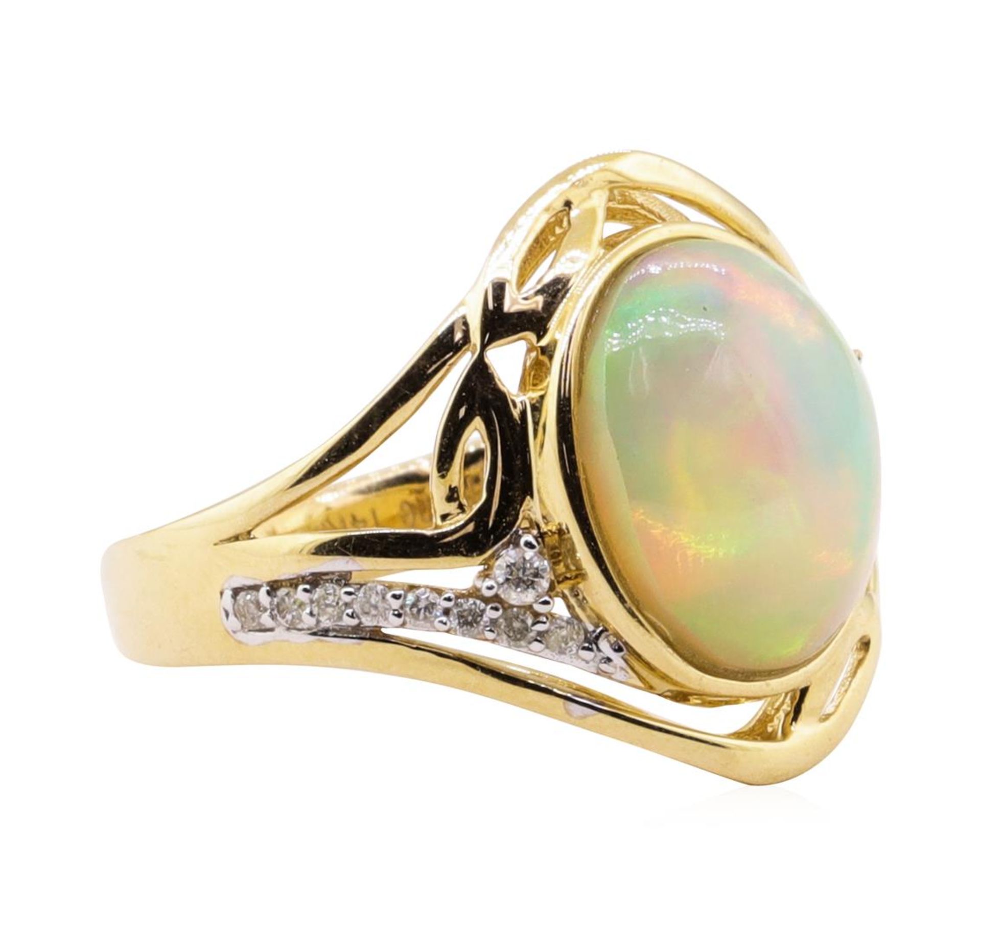 3.12ct Opal and Diamond Ring - 14KT Yellow Gold - Image 2 of 5