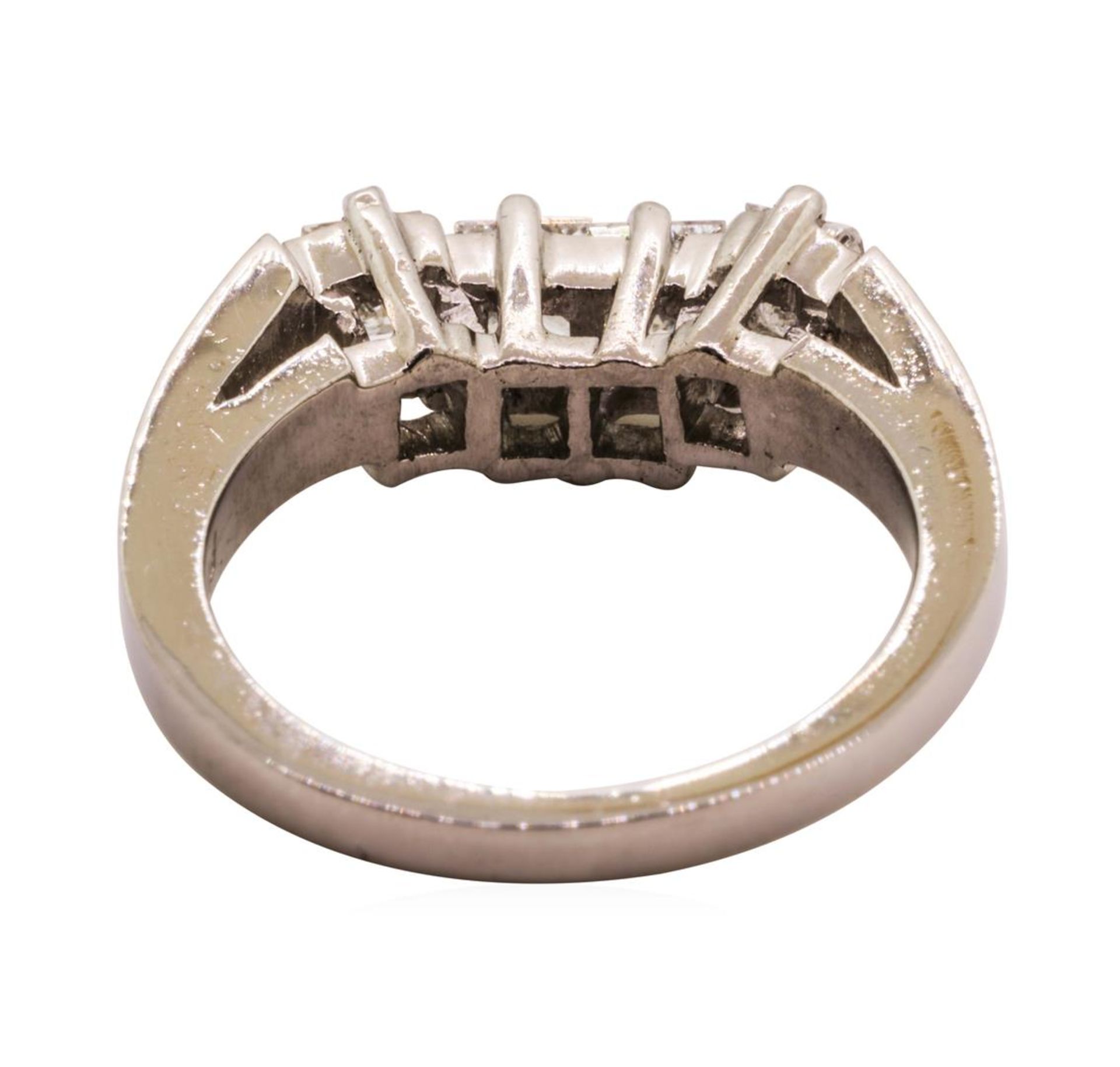 0.65ctw Diamond Ring - Platinum - Image 3 of 4