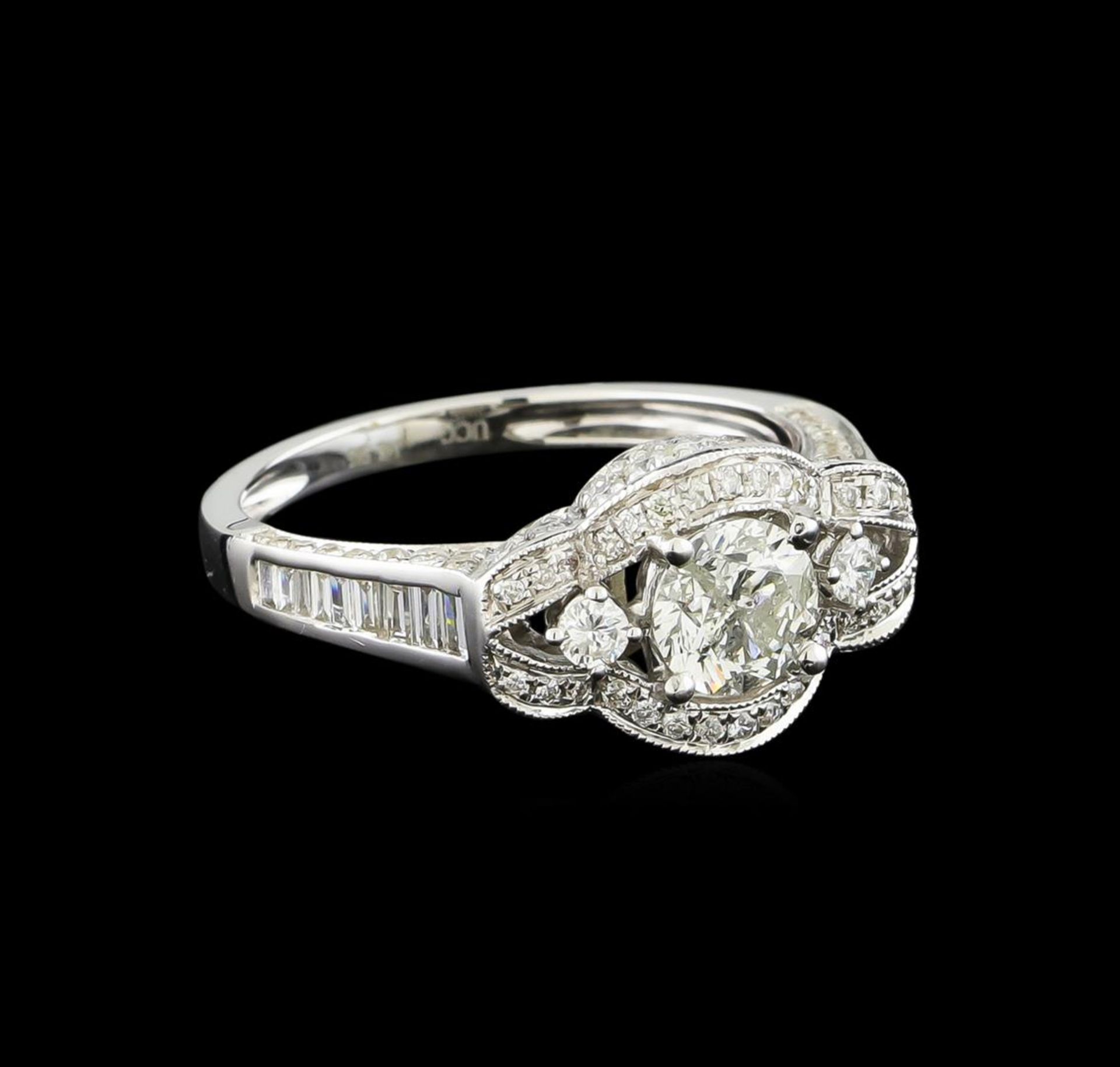 14KT White Gold 1.72 ctw Diamond Ring