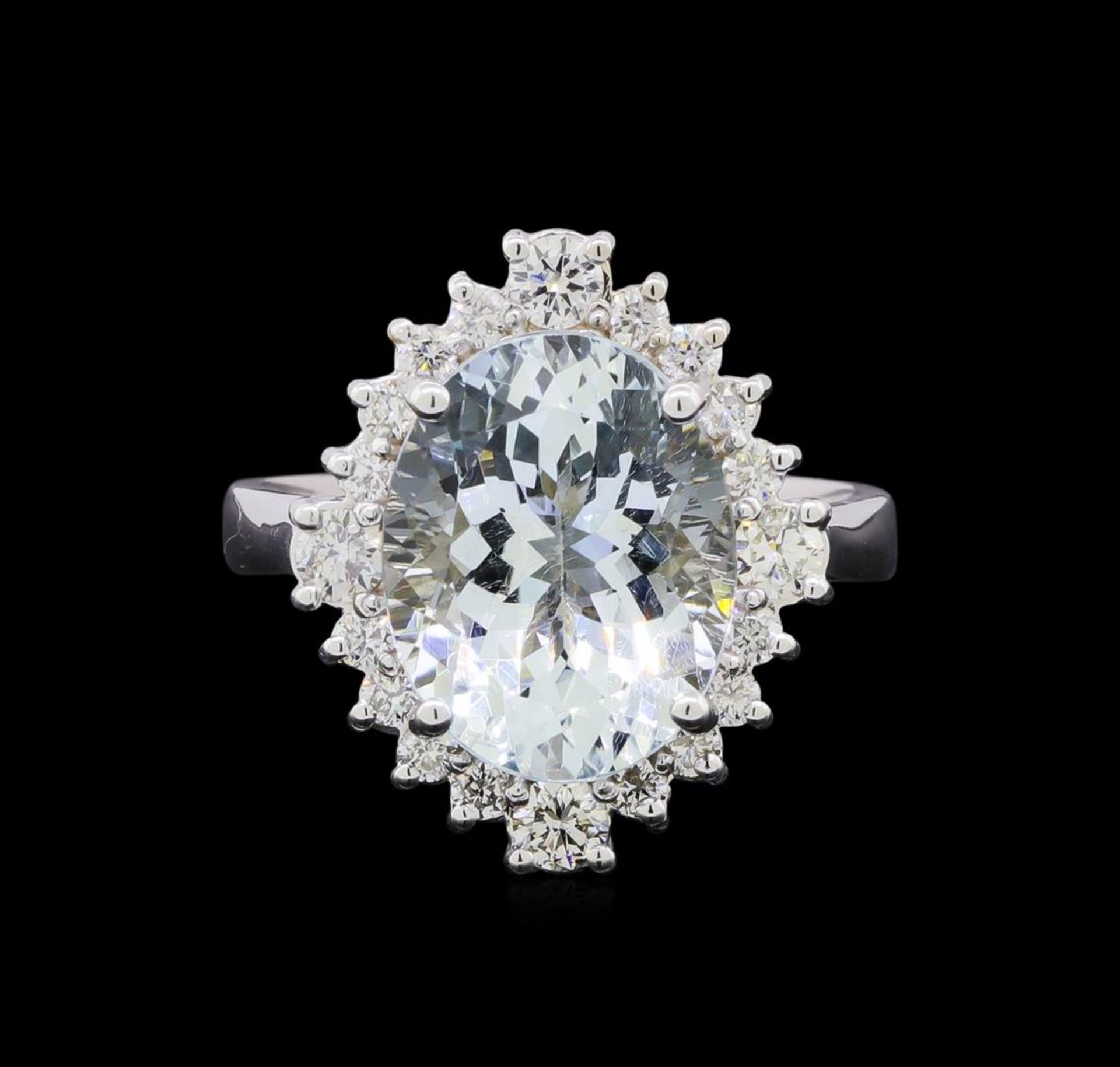 4.68 ctw Aquamarine and Diamond Ring - 14KT White Gold - Image 2 of 4