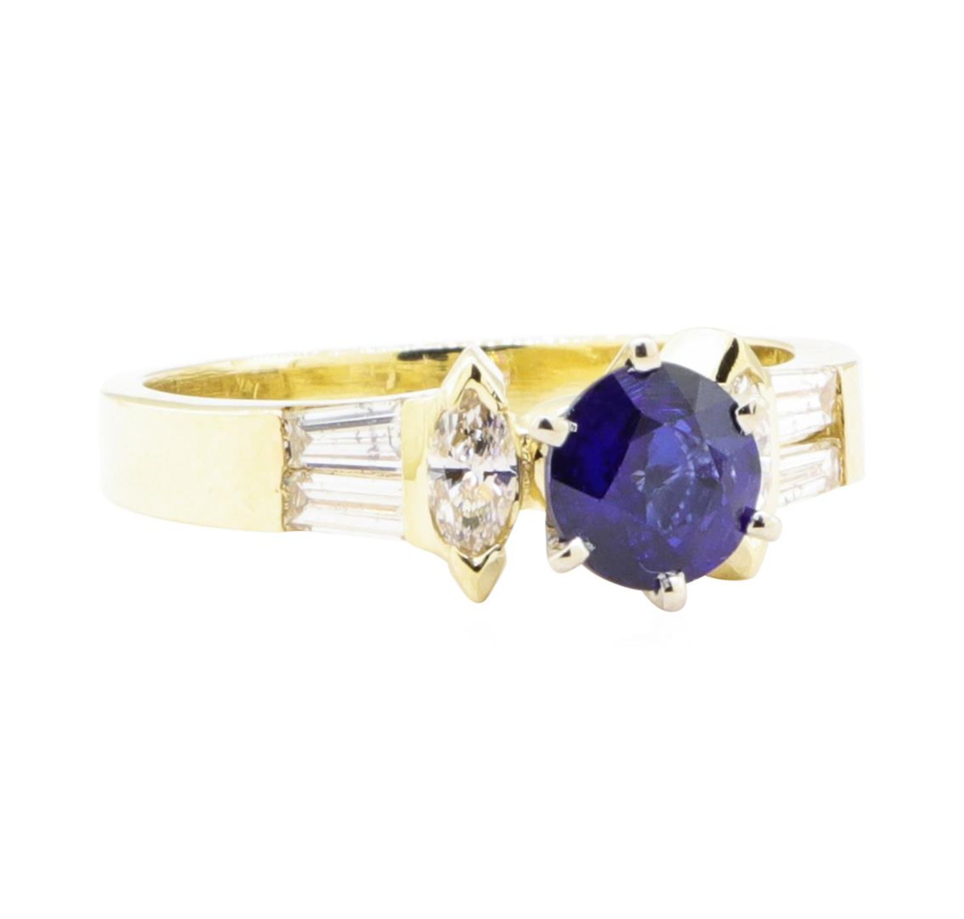 1.39ctw Sapphire and Diamond Ring - 14KT Yellow Gold