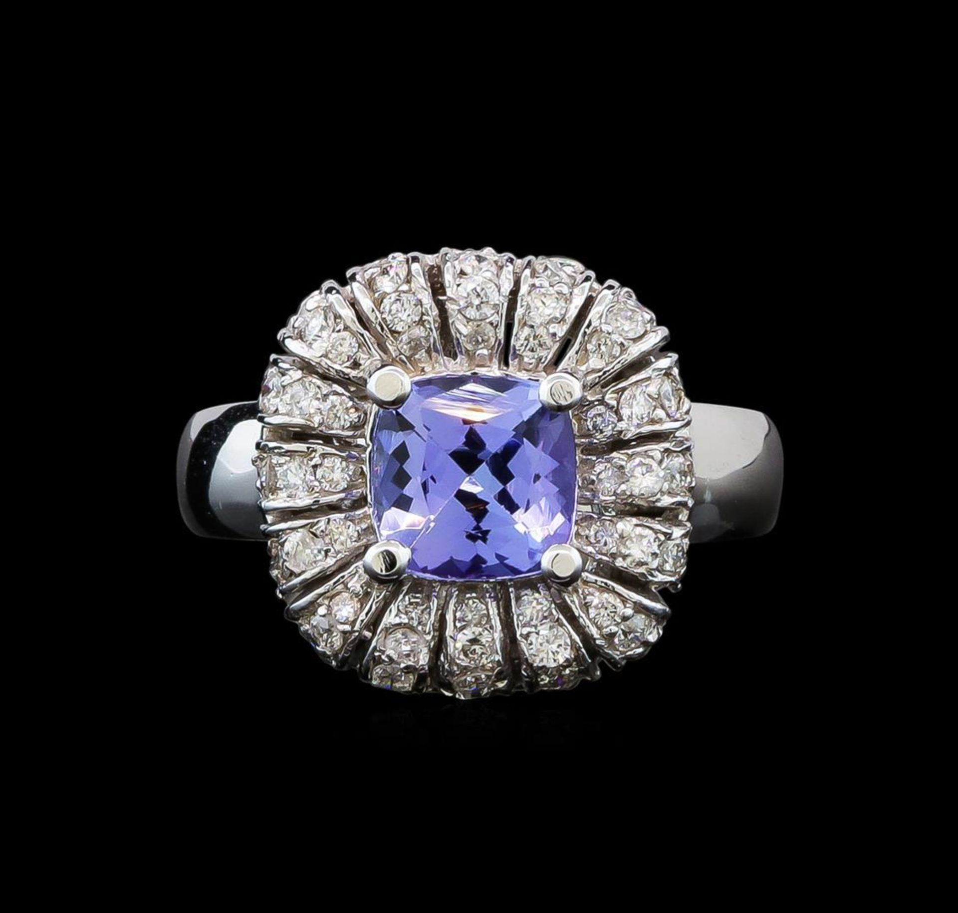 14KT White Gold 1.52 ctw Tanzanite and Diamond Ring - Image 2 of 5