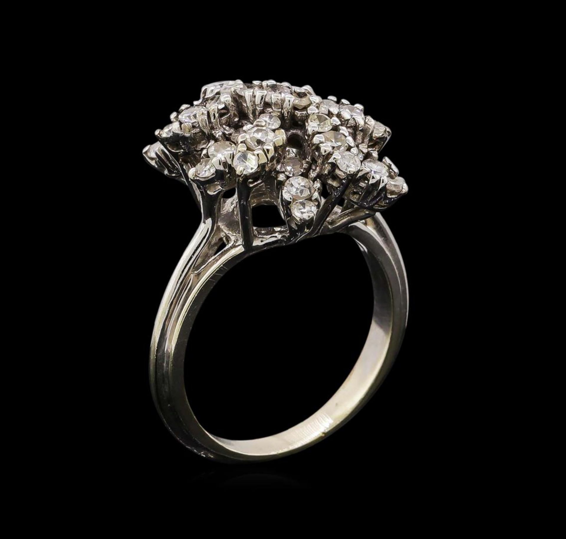 14KT White Gold 0.95 ctw Diamond Ring - Image 4 of 5