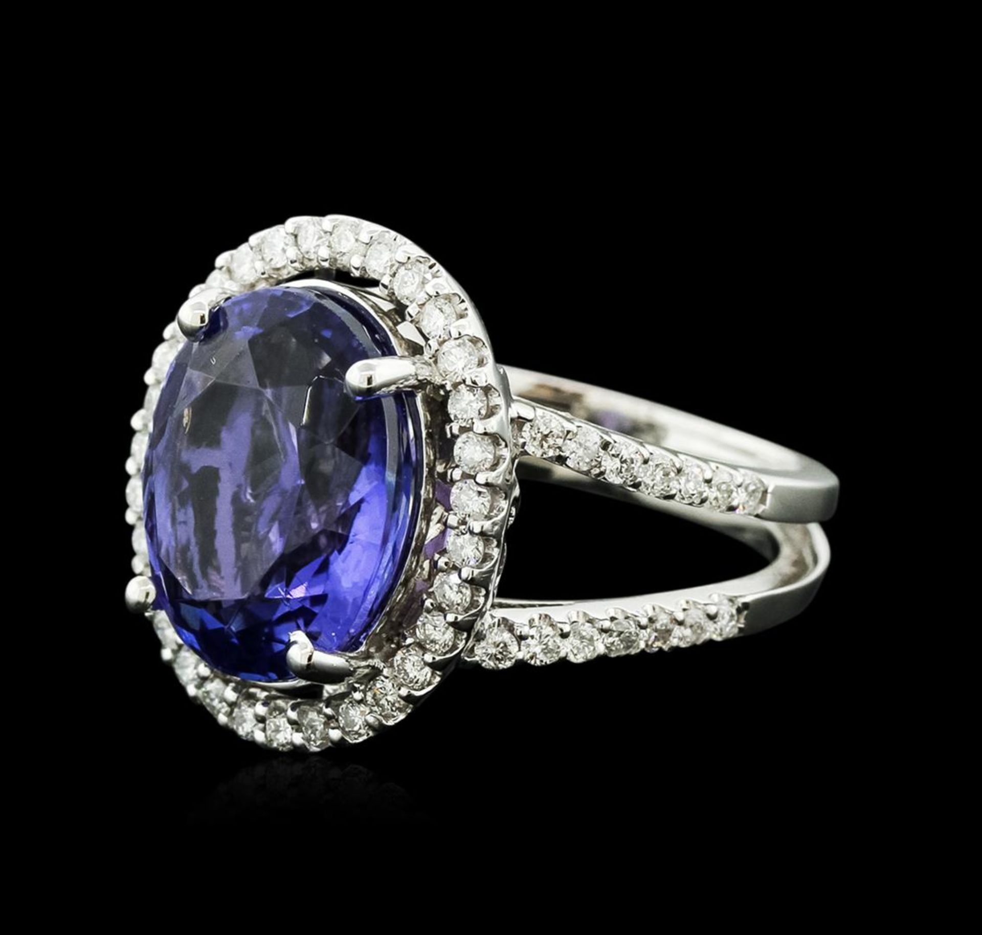 14KT White Gold 7.20 ctw Tanzanite and Diamond Ring - Image 2 of 4