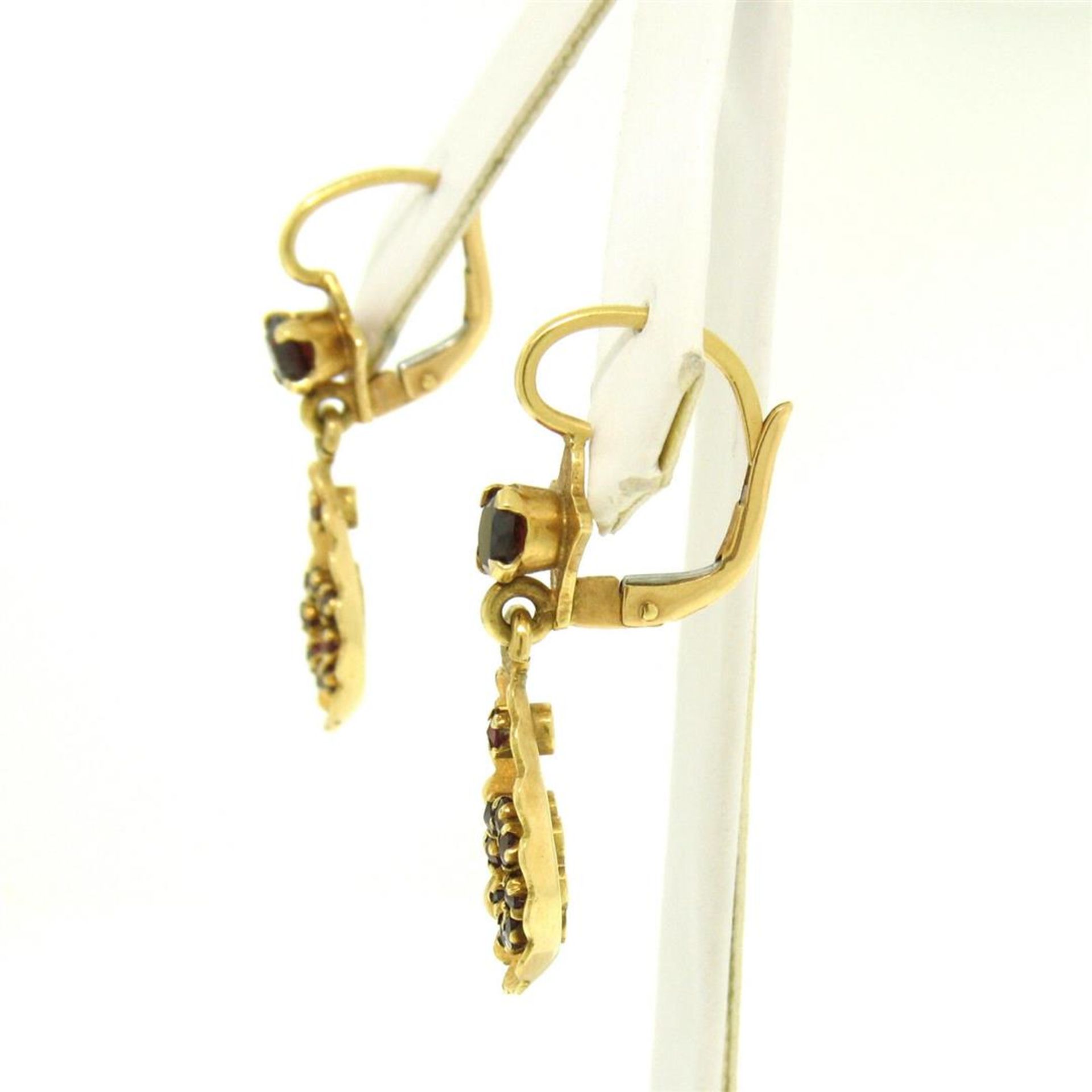 Vintage 18K Yellow Gold 1.0 ctw Pear Shape Garnet Dangle Drop Lever Back Earring - Image 2 of 8