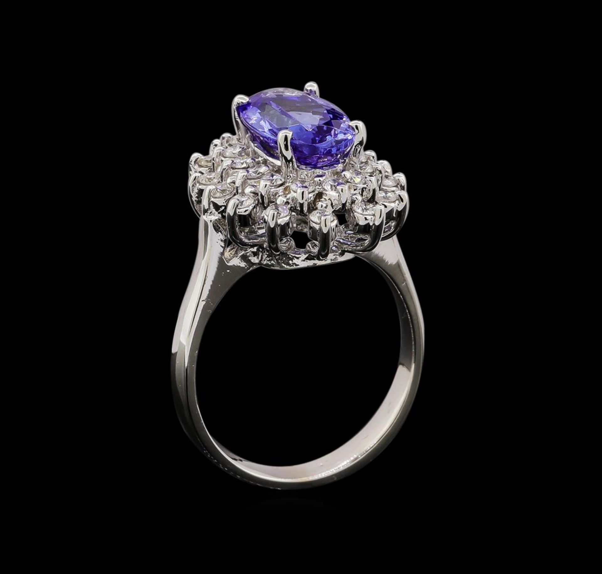 14KT White Gold 1.56 ctw Tanzanite and Diamond Ring - Image 4 of 5