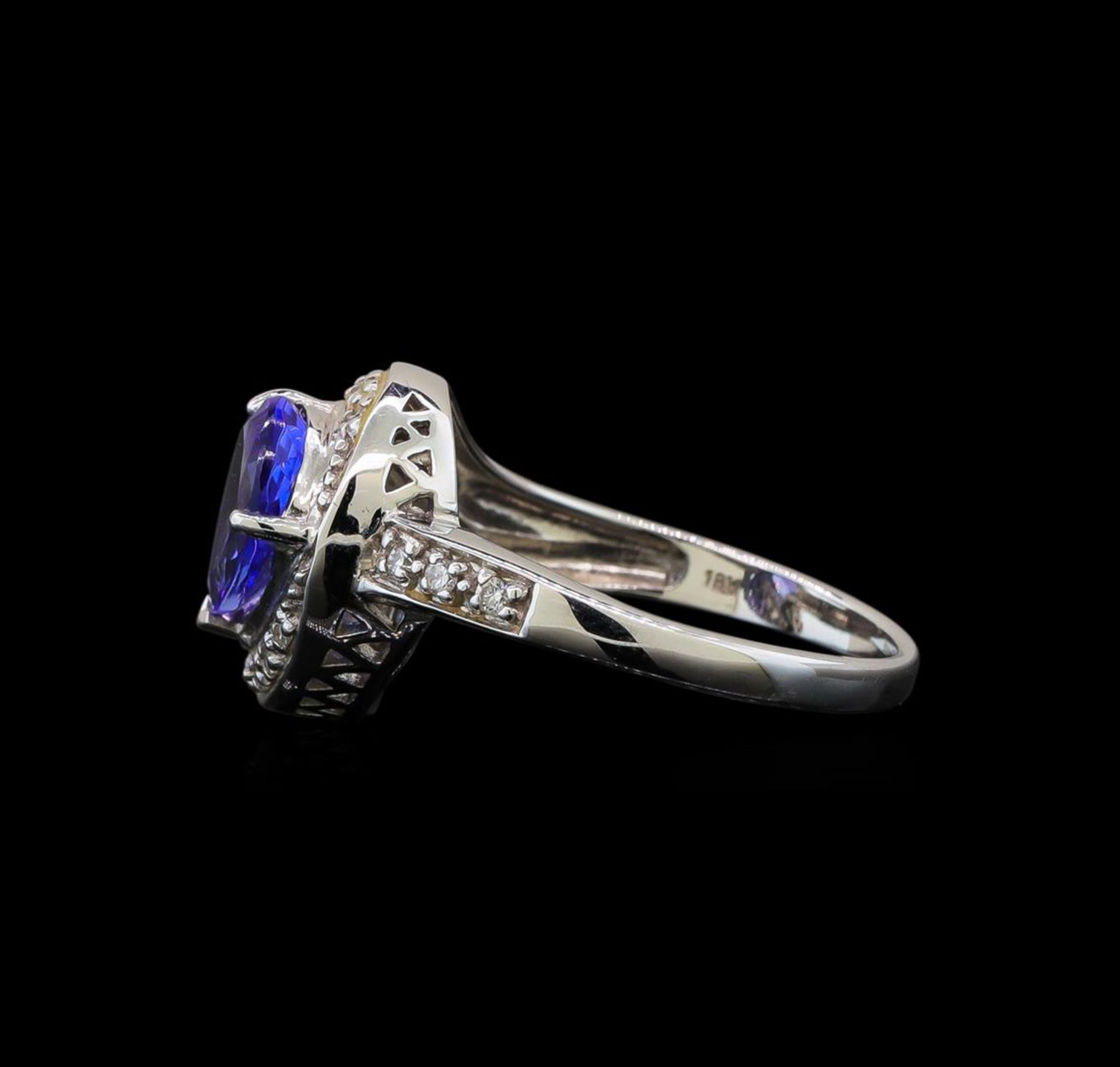 18KT White Gold 1.72 ctw Tanzanite and Diamond Ring - Image 3 of 5