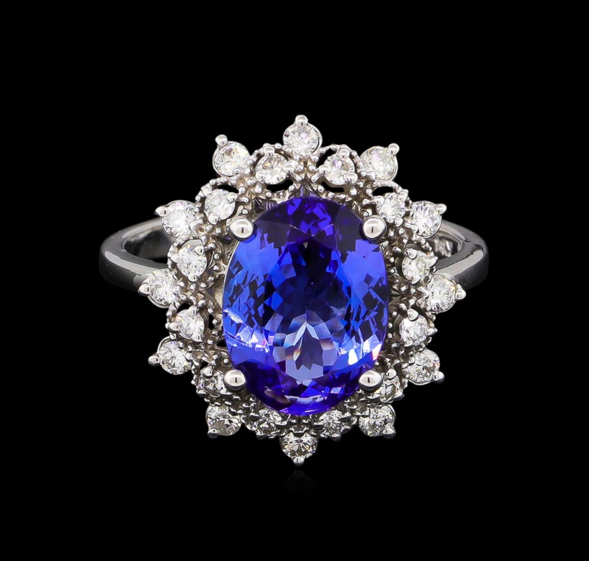 3.08ct Tanzanite and Diamond Ring - 14KT White Gold - Image 2 of 5