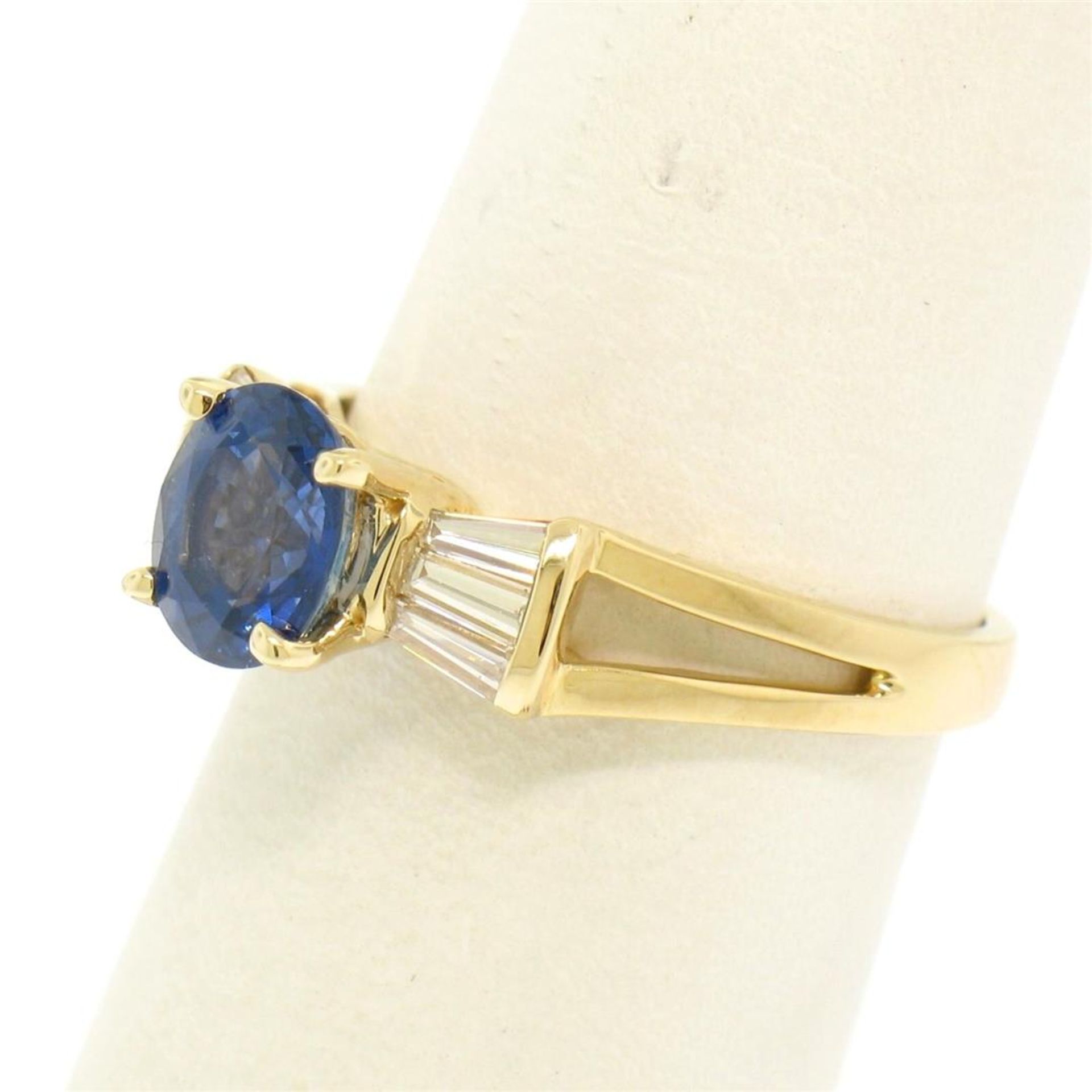 14k Yellow Gold ROYAL BLUE Sapphire Solitaire Ring Fine Baguette Diamond Accents - Image 3 of 9
